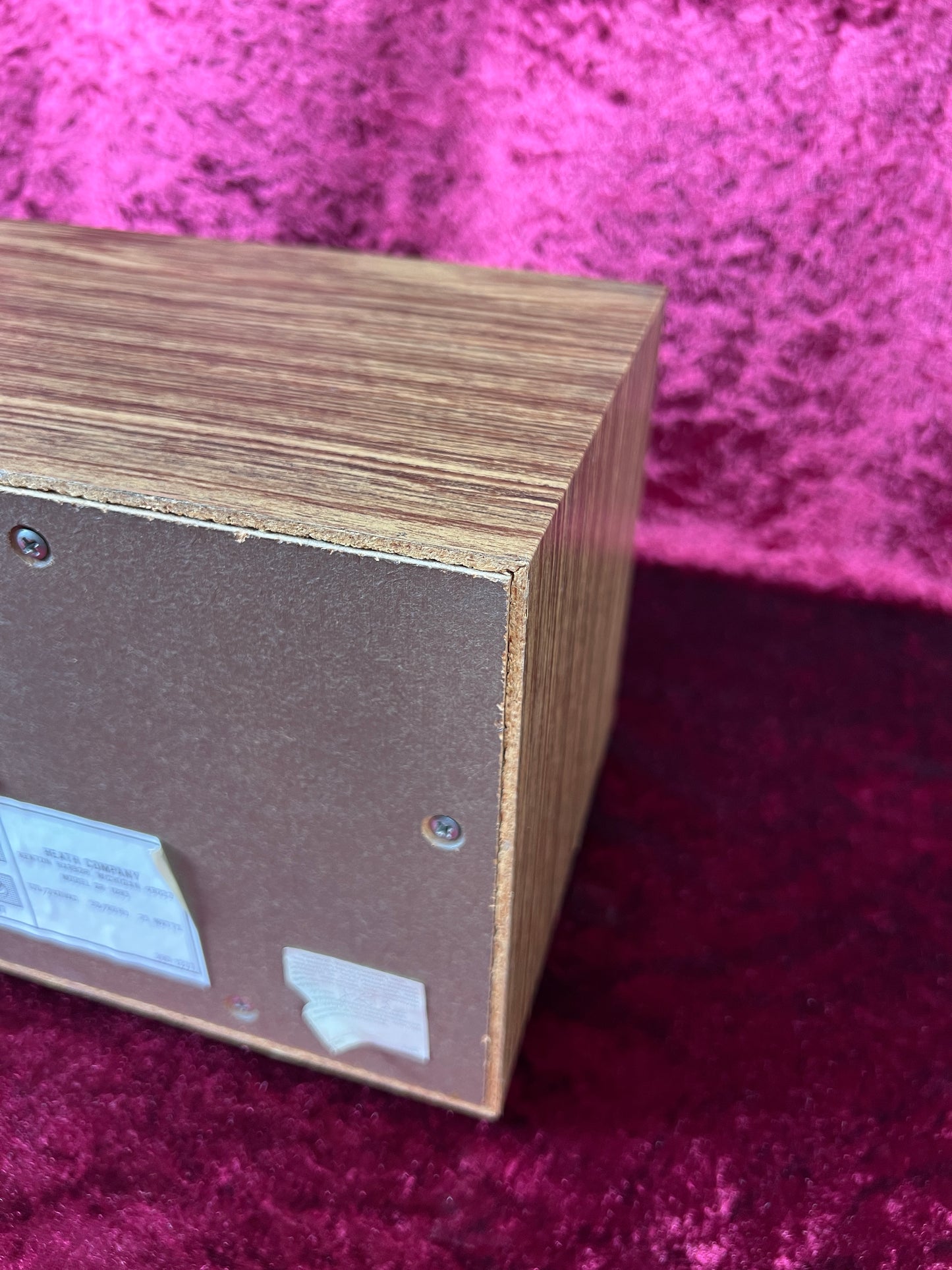 Vintage Electronics - AM / FM Tube Radio - GR-1085 Wood Grain - Heathkit - 1975