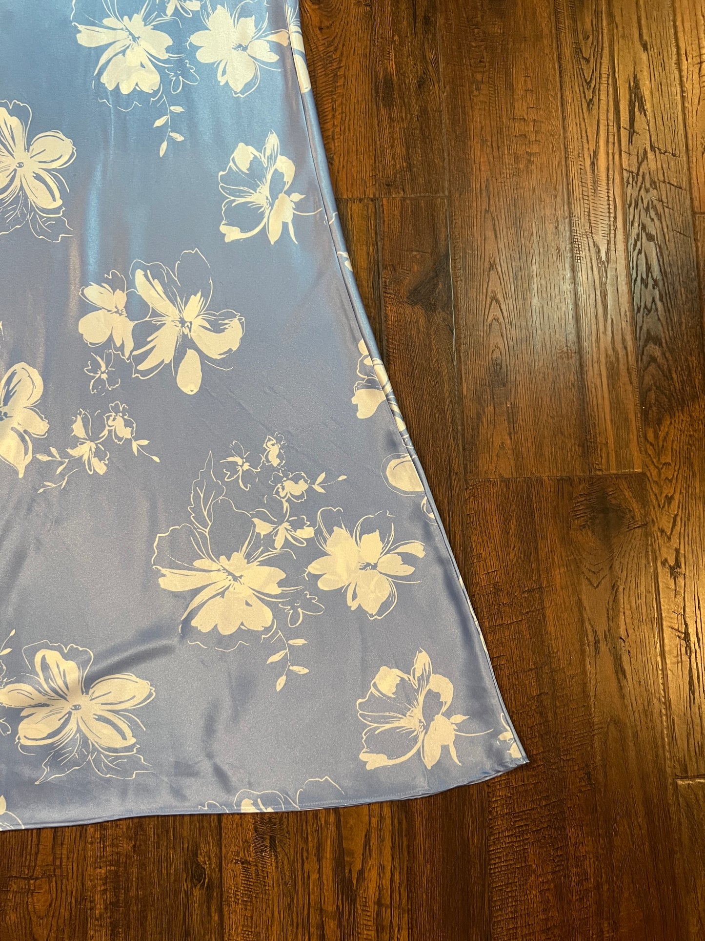 Vintage Clothing - Full Length Satin Nightgown - Baby Blue with White Floral Pattern - Medium