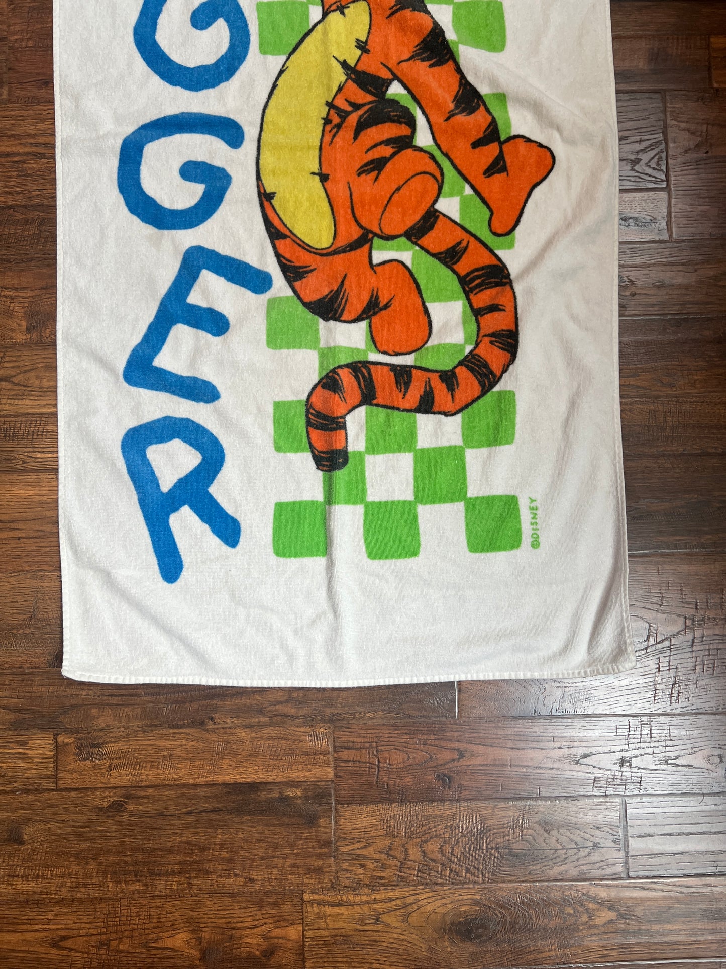 Vintage Linens - Beach Towel - Winnie The Pooh - Tigger - Disney / Franco - 100% Cotton