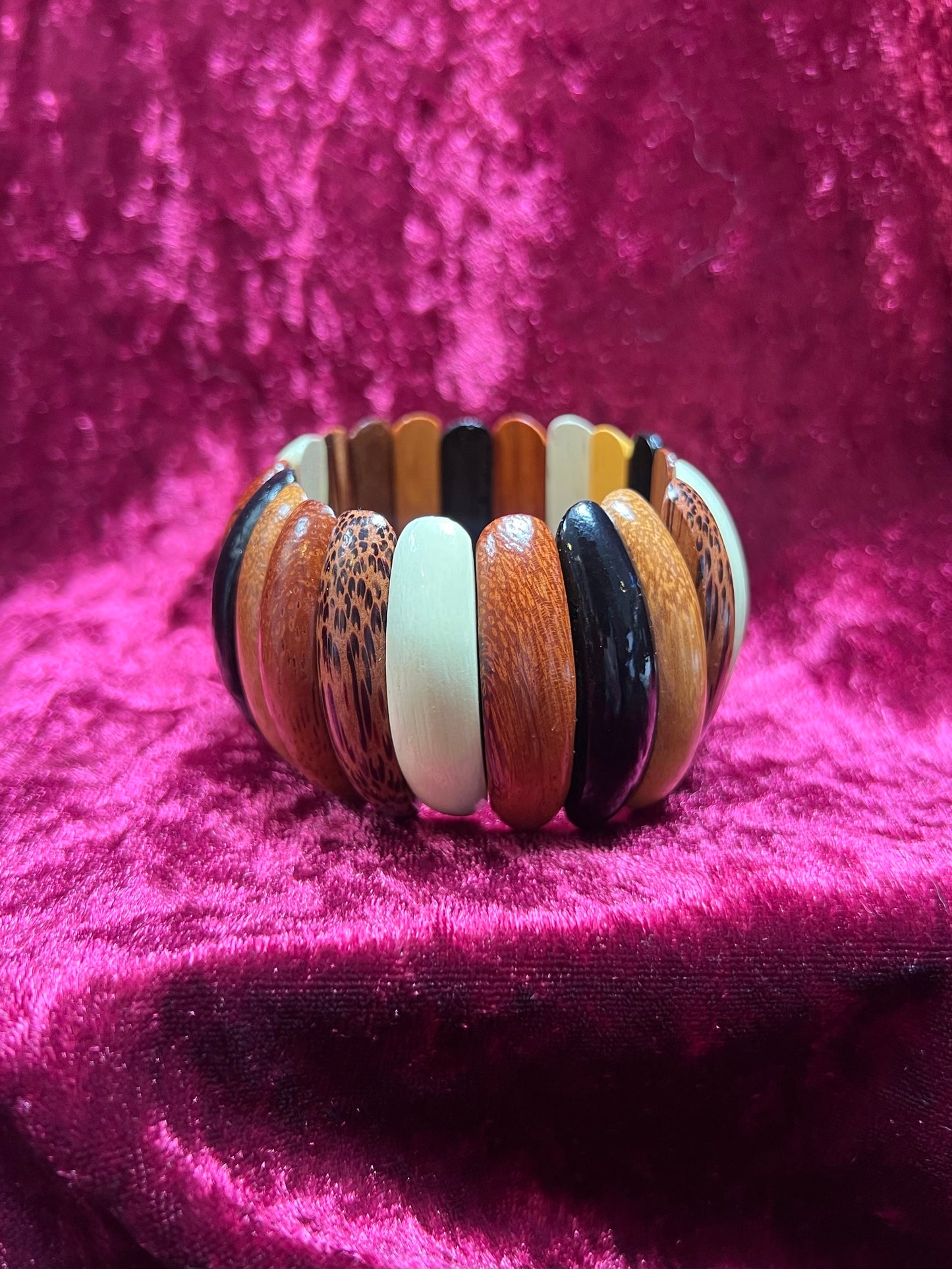 Vintage Jewelry - Elastic Bangle Bracelet - Multi-Tone Wood
