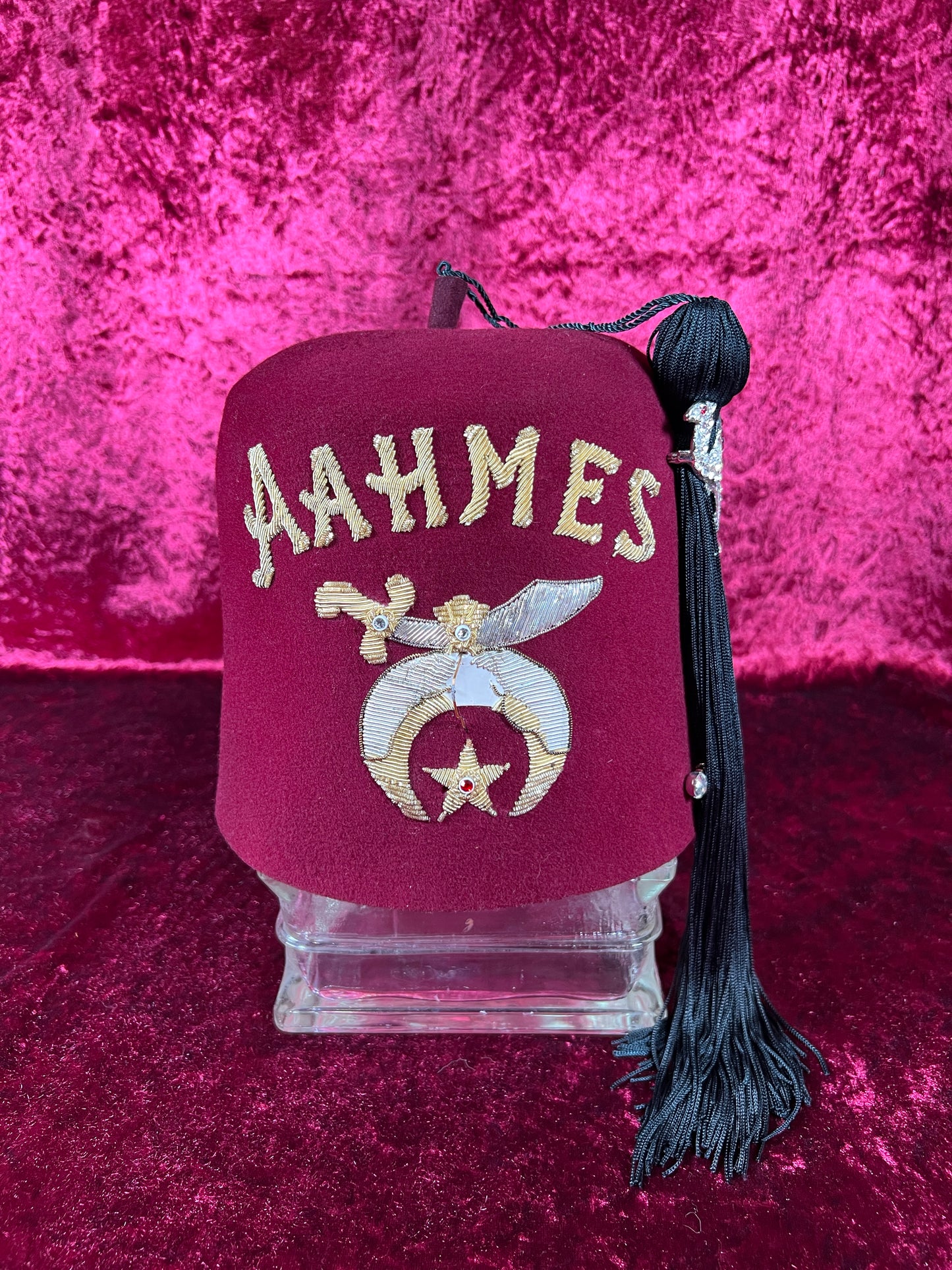 Vintage Oddities - Free Mason / Shriner Felt Fez with Hat Box - Wolf-Brown Inc.
