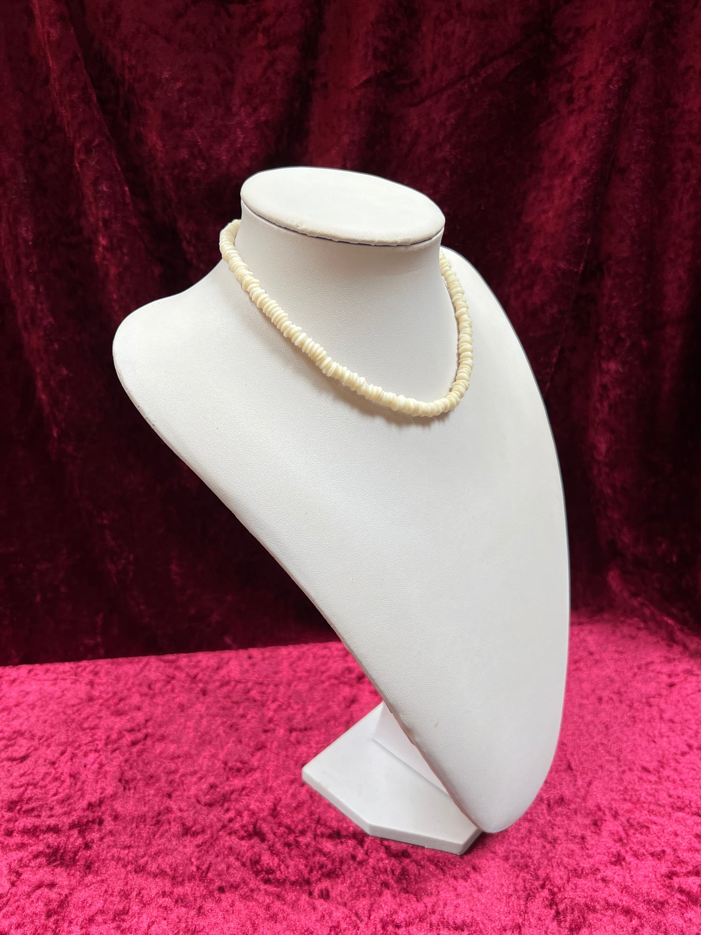 Vintage Jewelry - Choker Necklace - Simulated Puka Shell - 16”