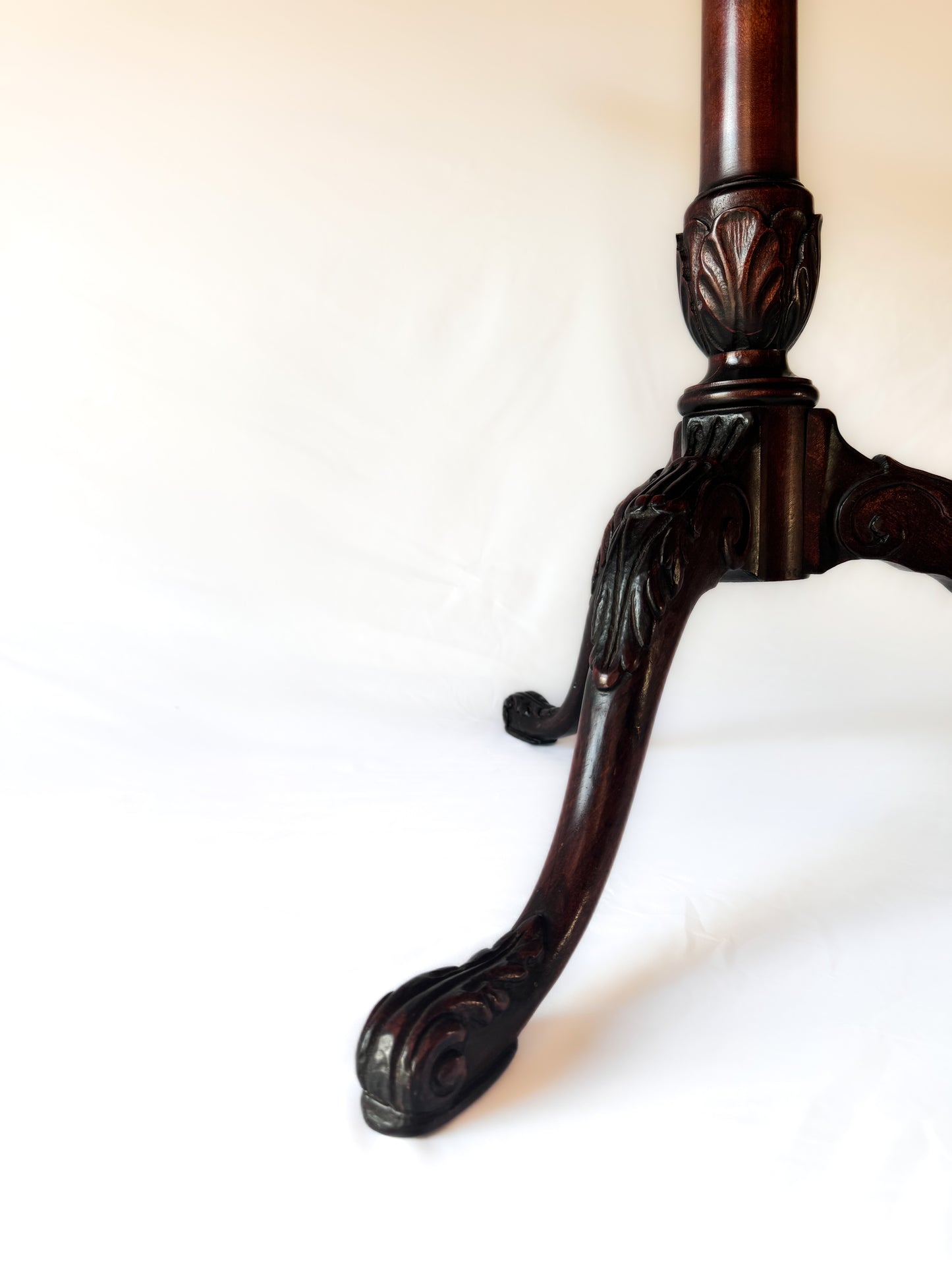 Antique Victorian Mahogany Pie Crust Style Table