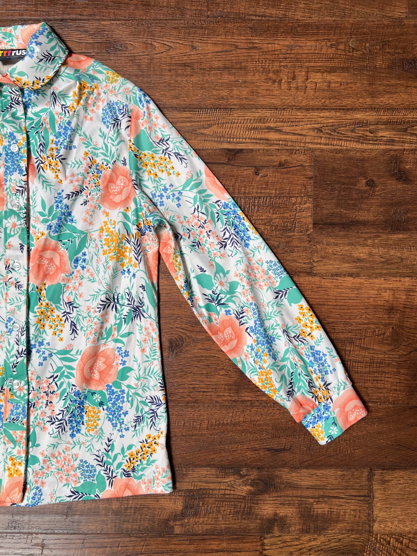 Vintage Clothing - Button Down Blouse - Illustrated Florals - Rrrruss - Medium