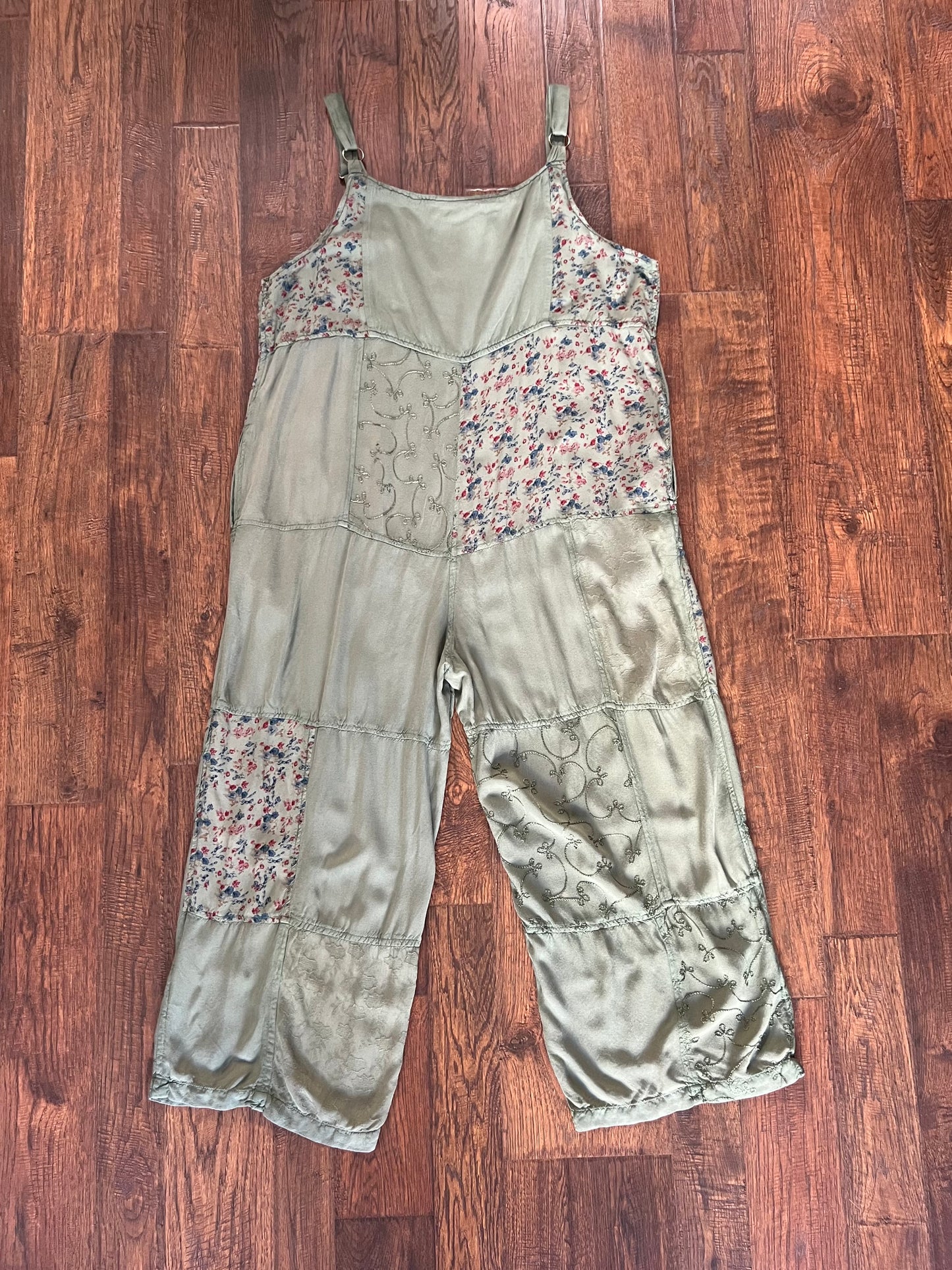Vintage Clothing - Wide Leg Jumpsuit - Sage Green - Patchwork Florals - Large - The Pyramid Collection