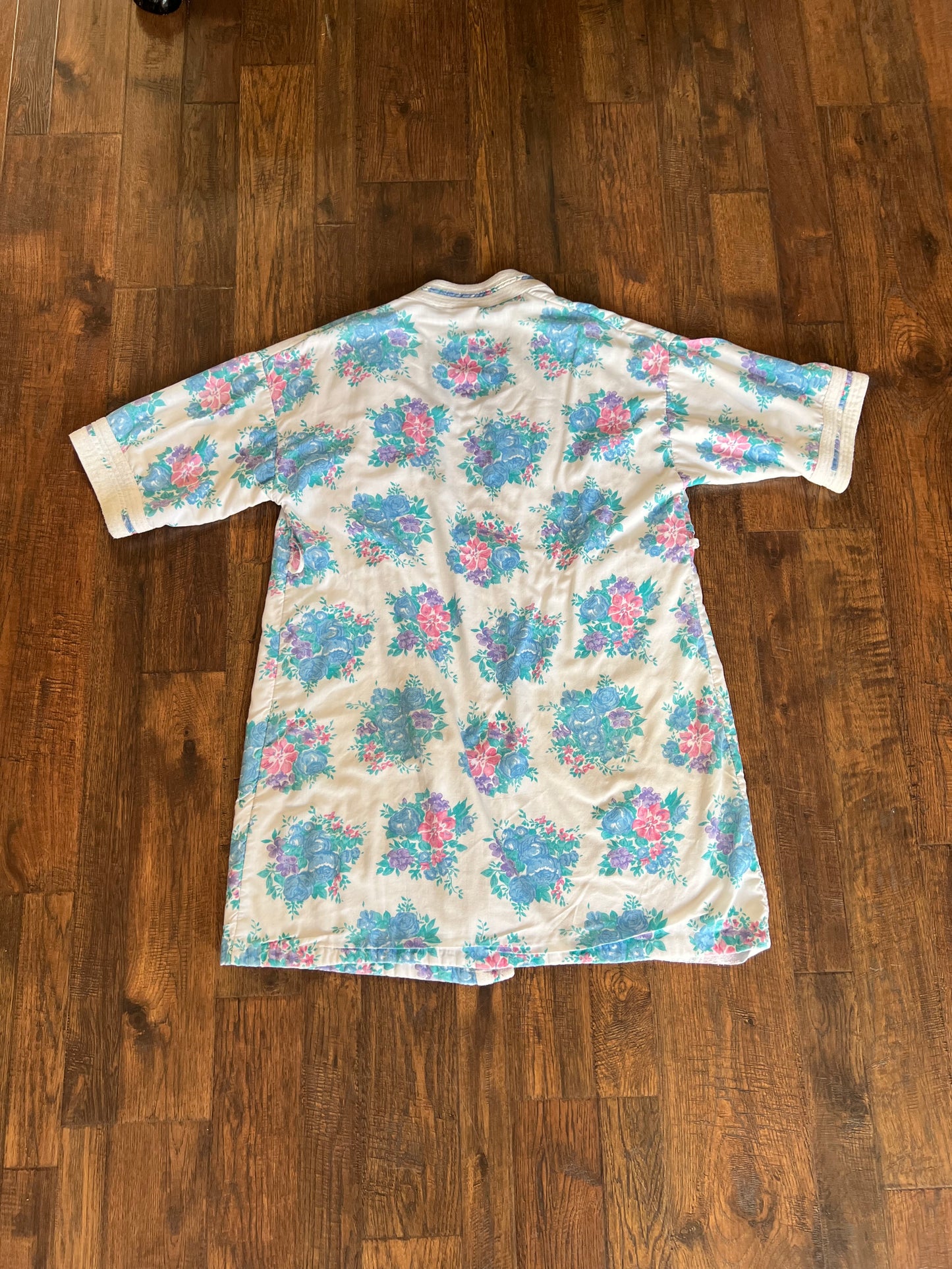 Vintage Clothing - Terrycloth Bath Robe - Blue Rose Clusters - Michele of Miami - Small / Medium