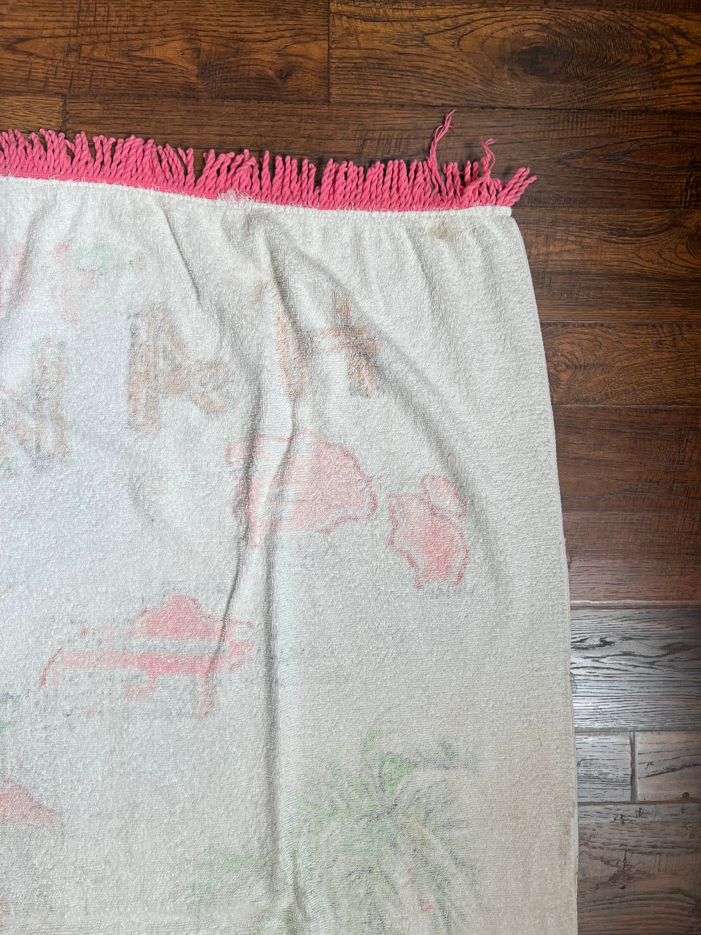 Vintage Linens - Terrycloth Beach Towel - Map of Hawaii - Miami Originals