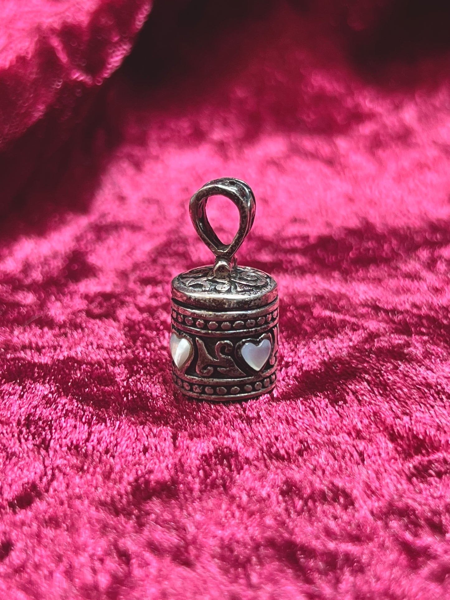 Vintage Jewelry - Pendant Pill Box / Locket - Inlaid Hearts - Ornate Filigree - 925 Sterling Silver