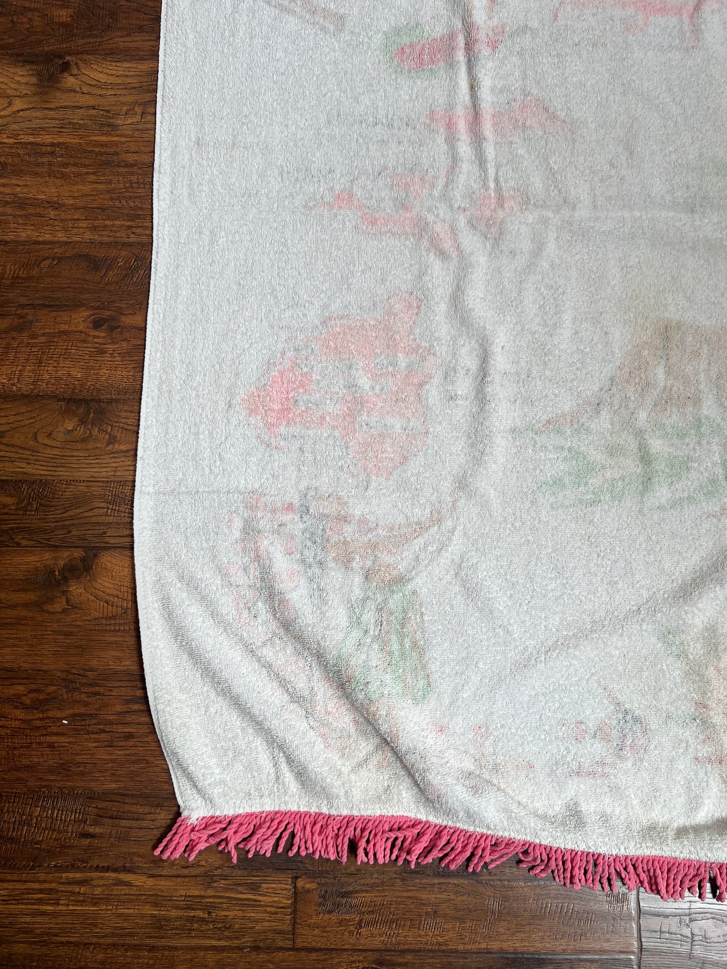 Vintage Linens - Terrycloth Beach Towel - Map of Hawaii - Miami Originals