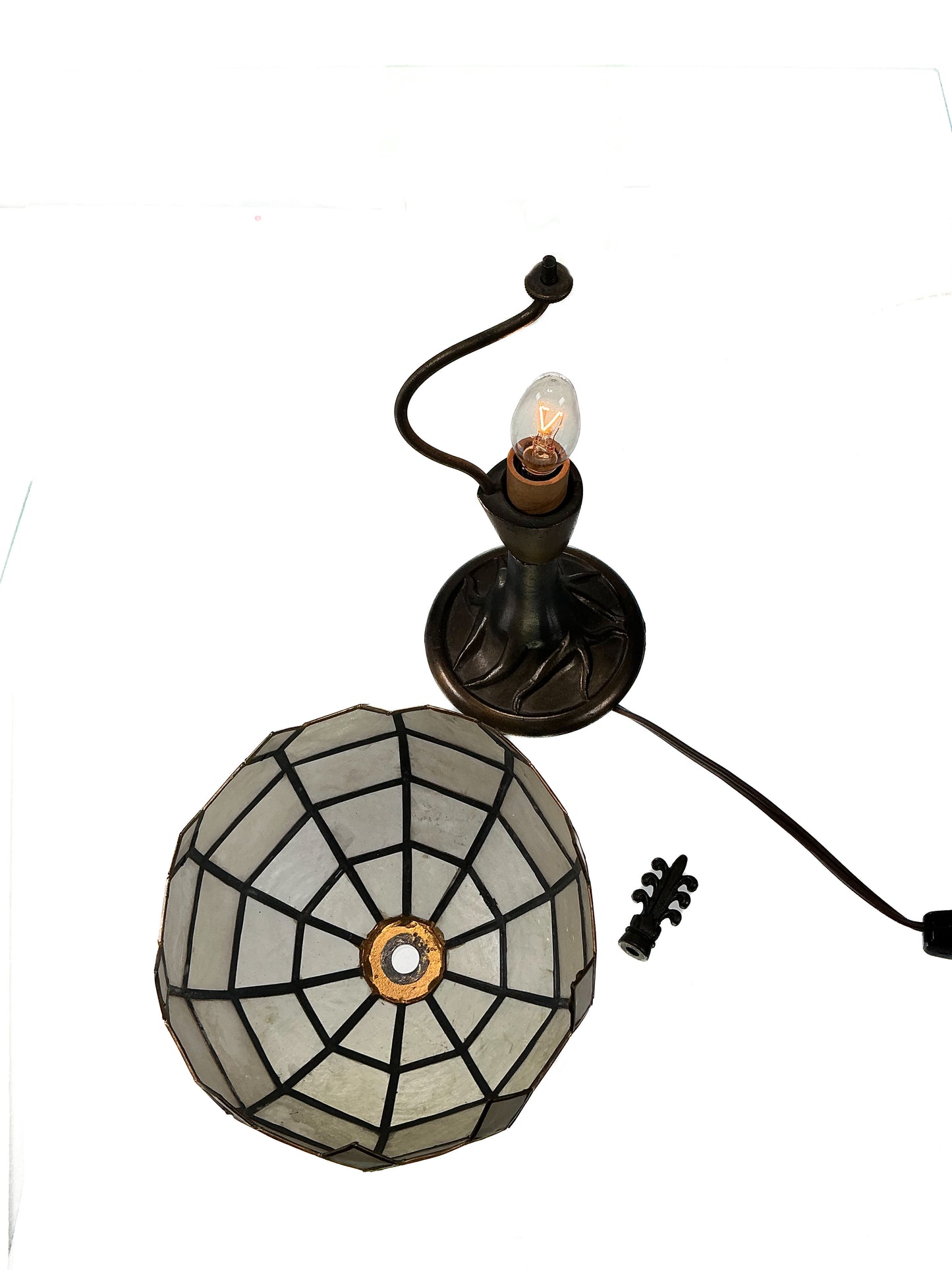 Vintage Lamp - Capiz Shell & Brass Table Top Light - Underwriter Laboratories