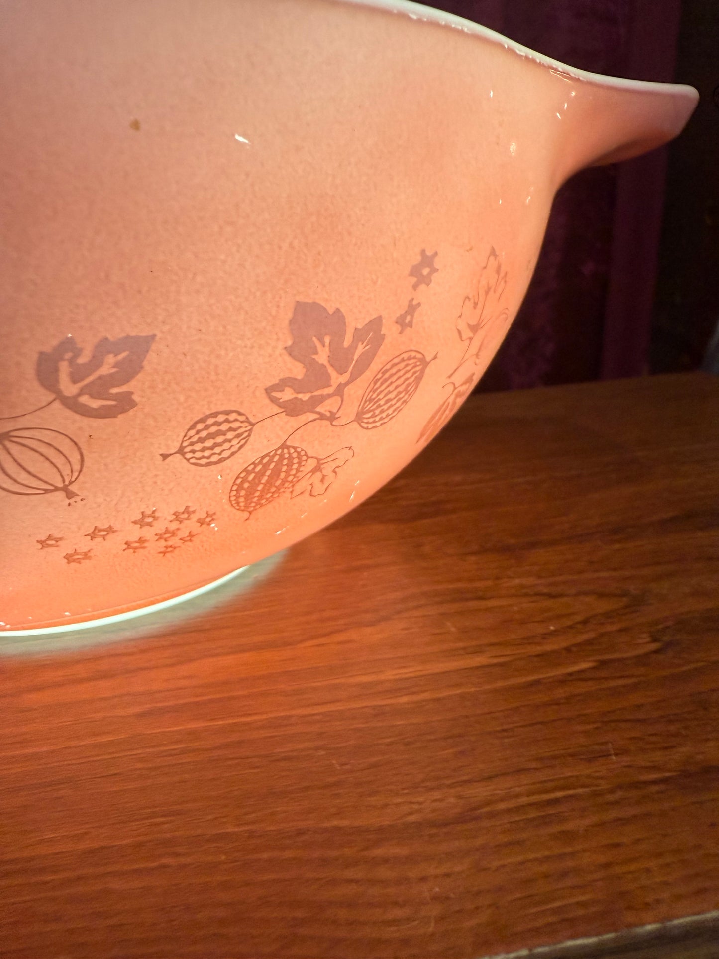Vintage Kitchen - Large Cinderella Pyrex Bowl - Gooseberry Pattern