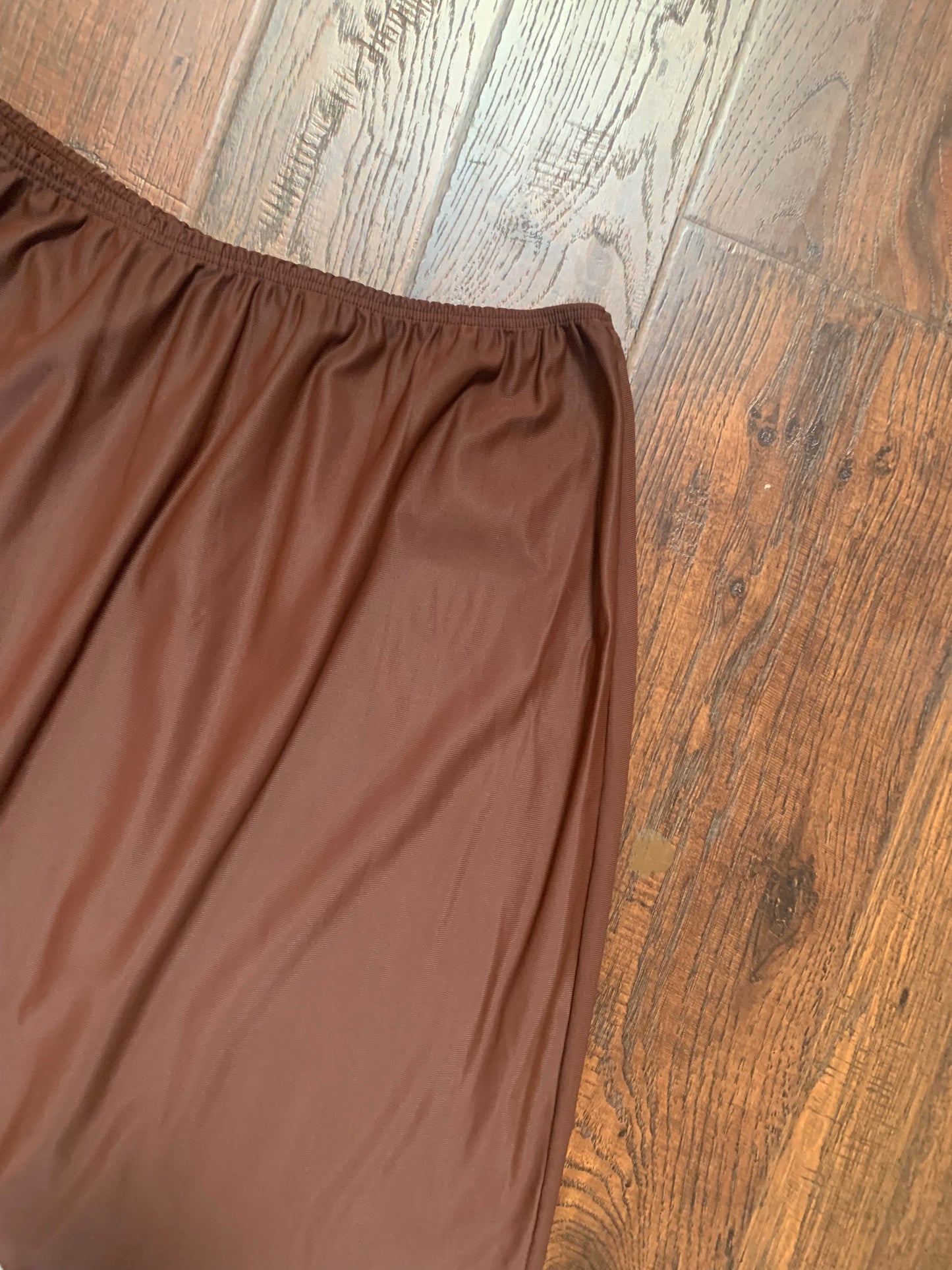 Vintage Clothing - Knee Length Skirt Slip - Chocolate Brown with Lace - Medium - Aristocraft