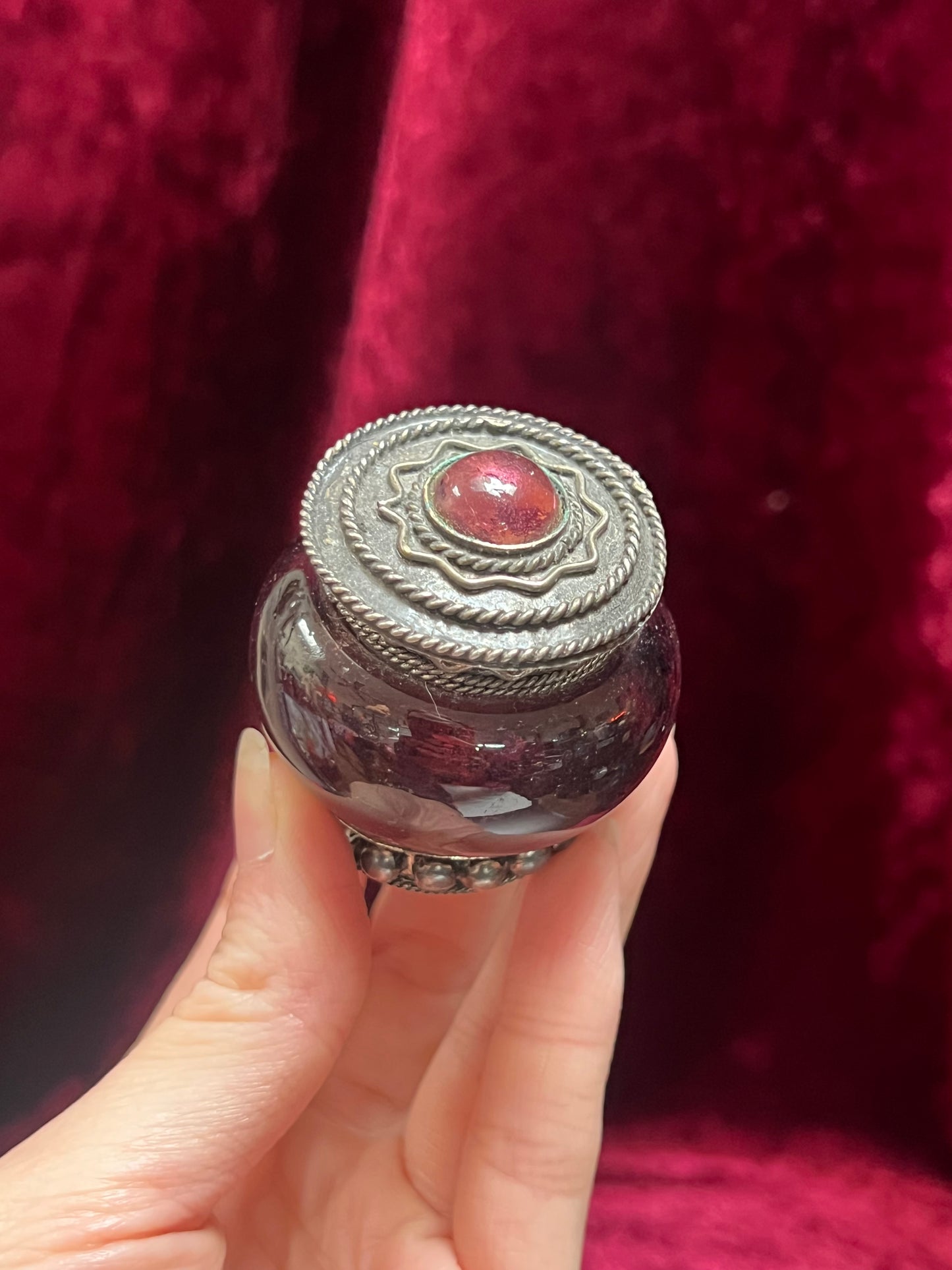 Vintage Trinket Box - Pill / Snuff Jar - Amethyst Purple Glass - Ornate Silver Tone Design