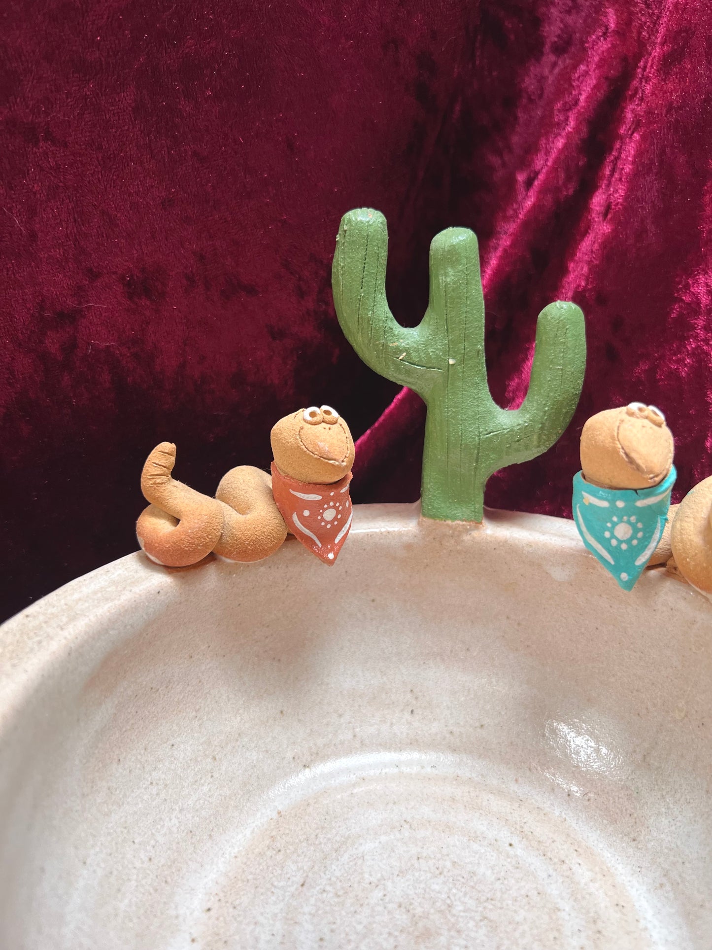 Vintage Kitchen - Ceramic Serving Bowl - Bandit Rattlesnakes & Saguaro Cactus