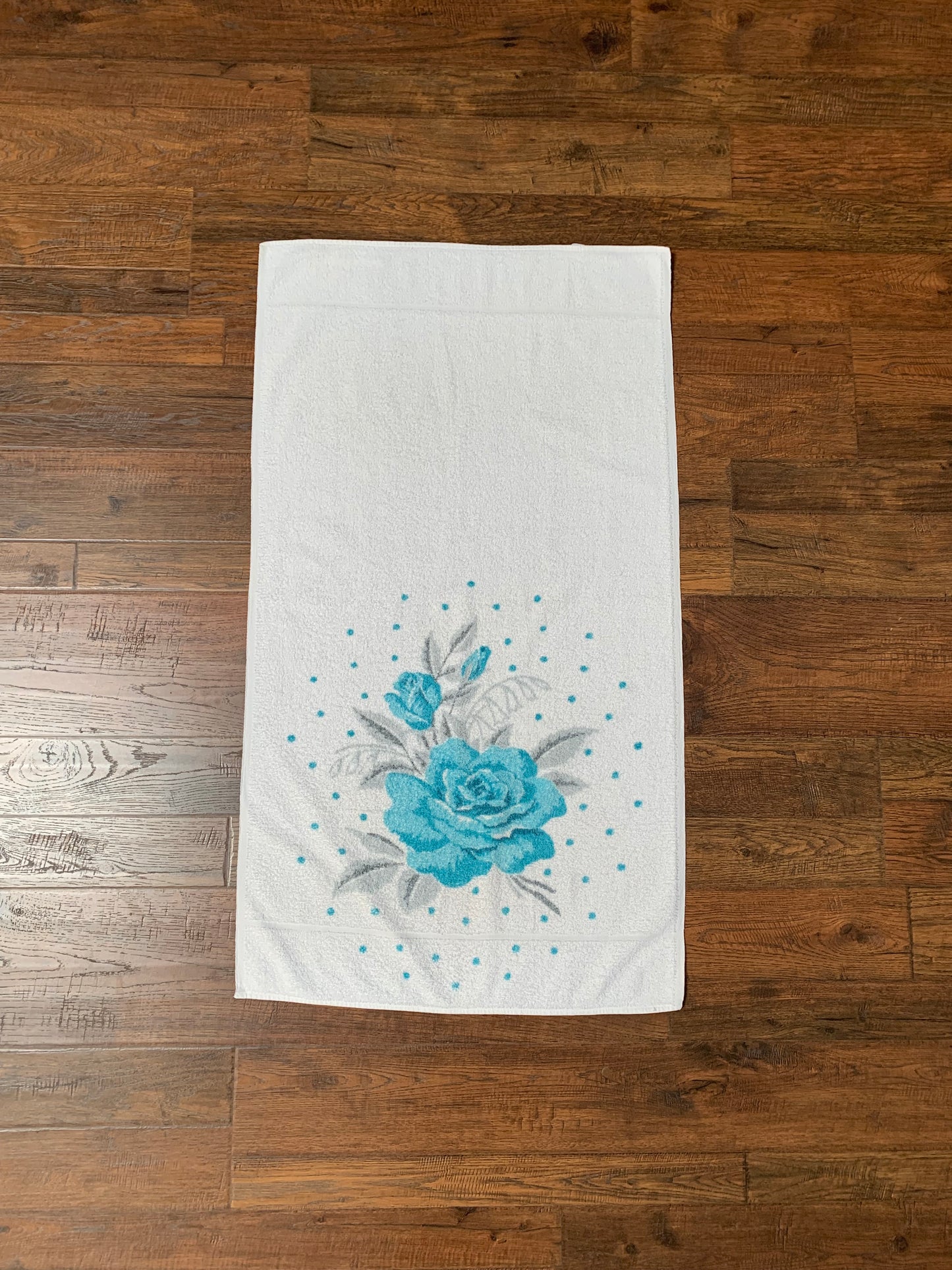 Vintage Pacific Supersorb Bath Towel - Teal Rose & Polka Dot