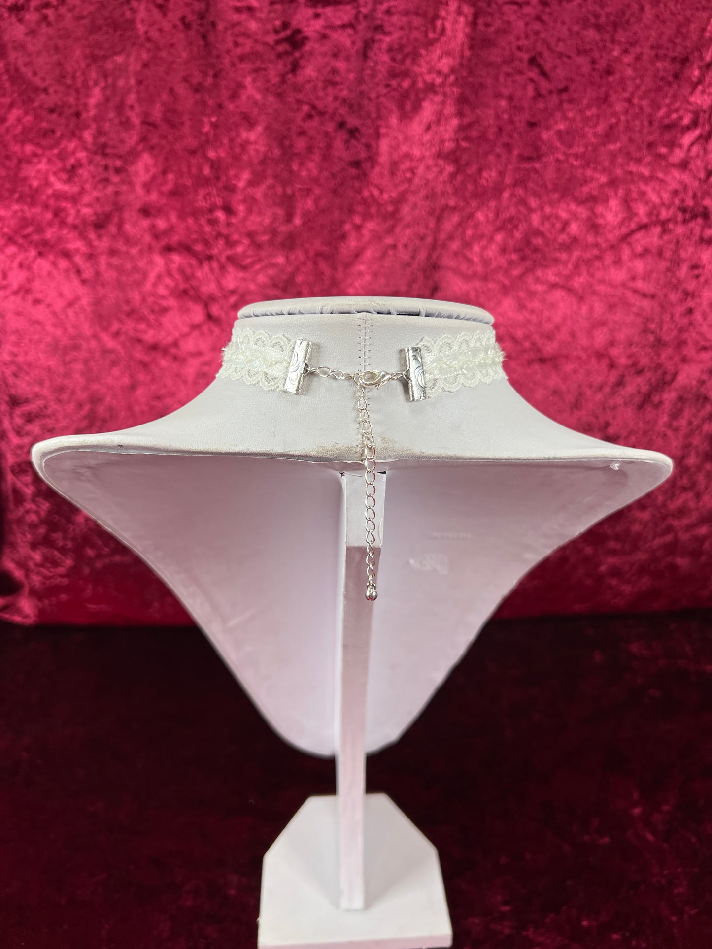 Vintage Jewelry - Y2K Choker Necklace - White Lace - Silver Butterfly Pendant