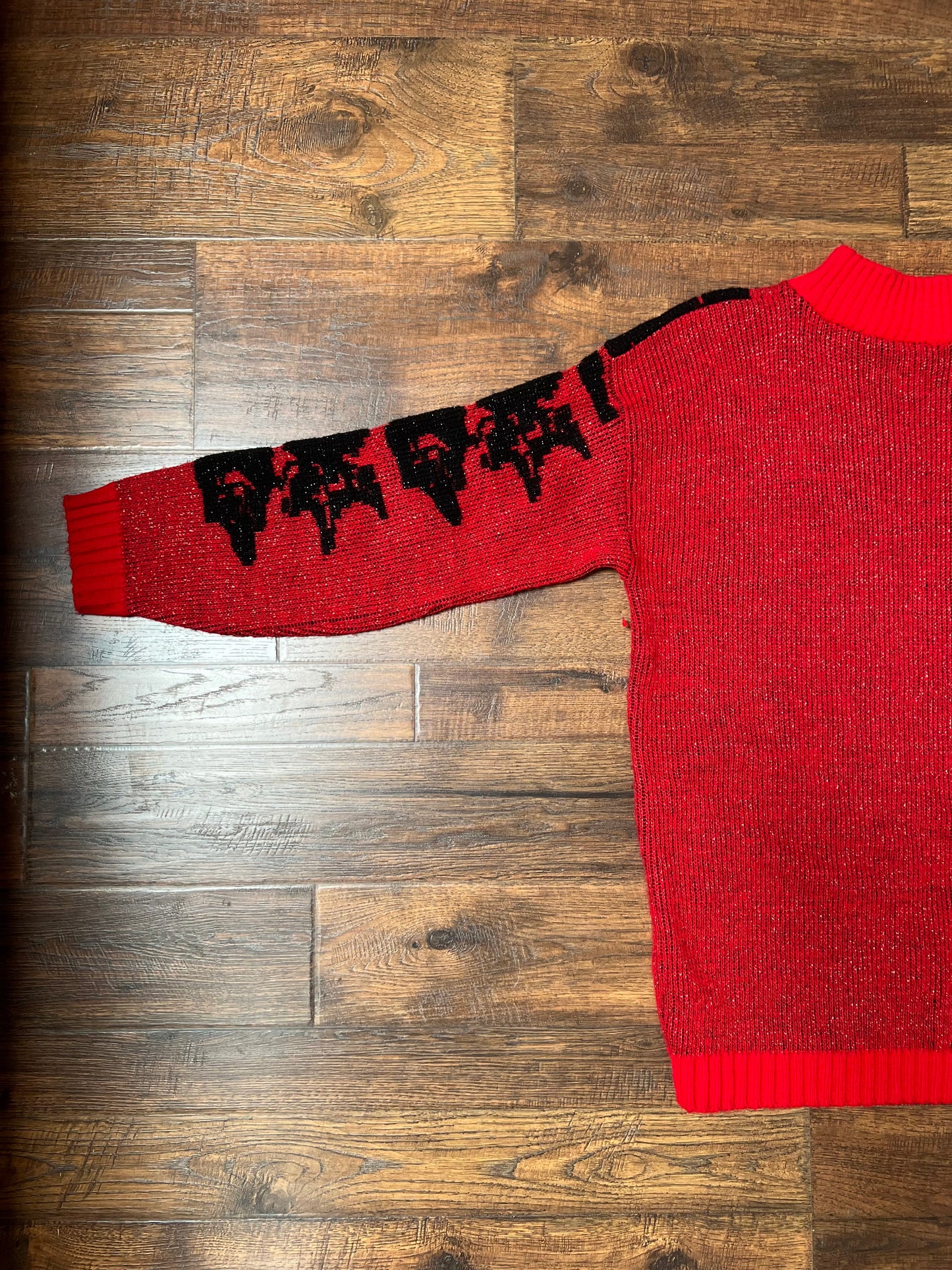Vintage Clothing - Pullover Crewneck Knit Sweater - Black Flowers on Red Glitter - Medium