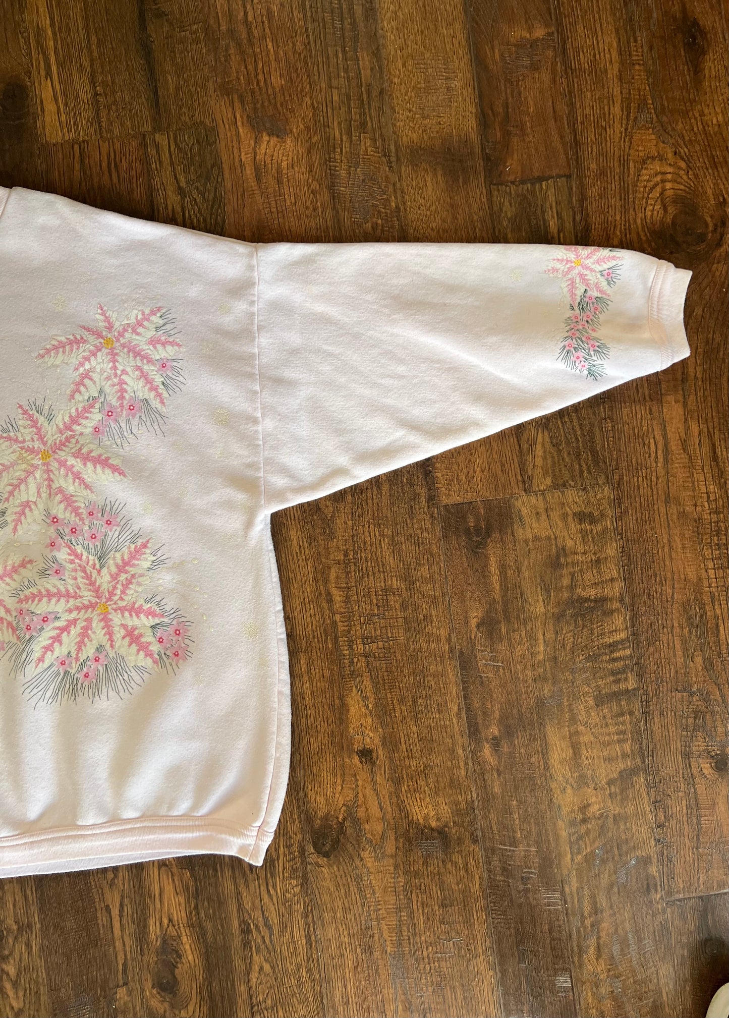 Vintage Clothing - Screen Printed Crewneck Sweatshirt- Pink Flowers & Glitter Snowflakes - Artisans - XL