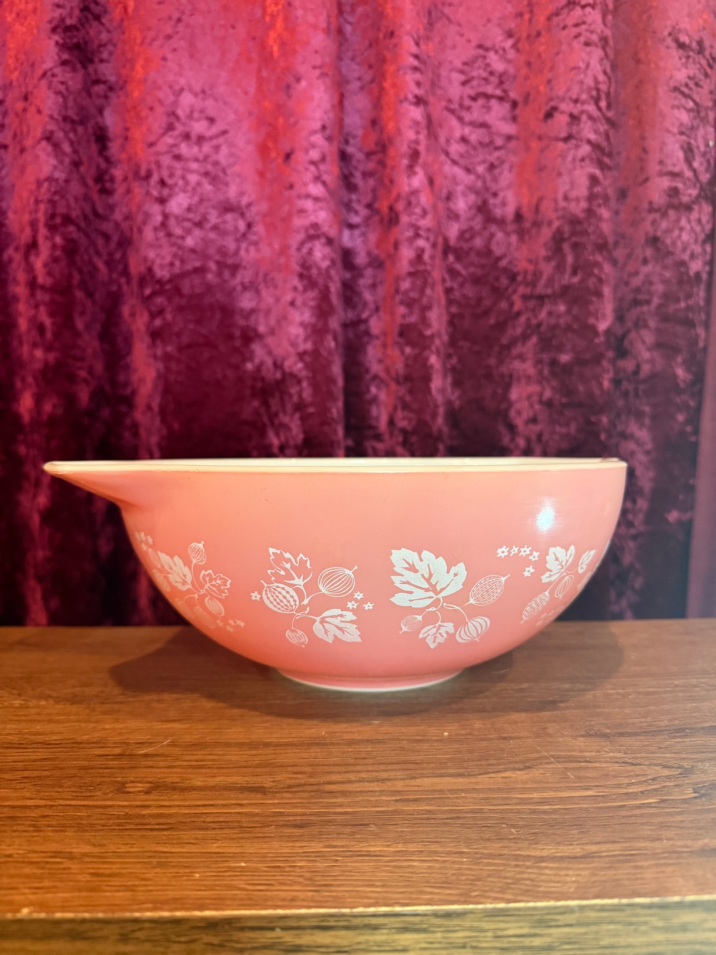 Vintage Kitchen - Large Cinderella Pyrex Bowl - Gooseberry Pattern