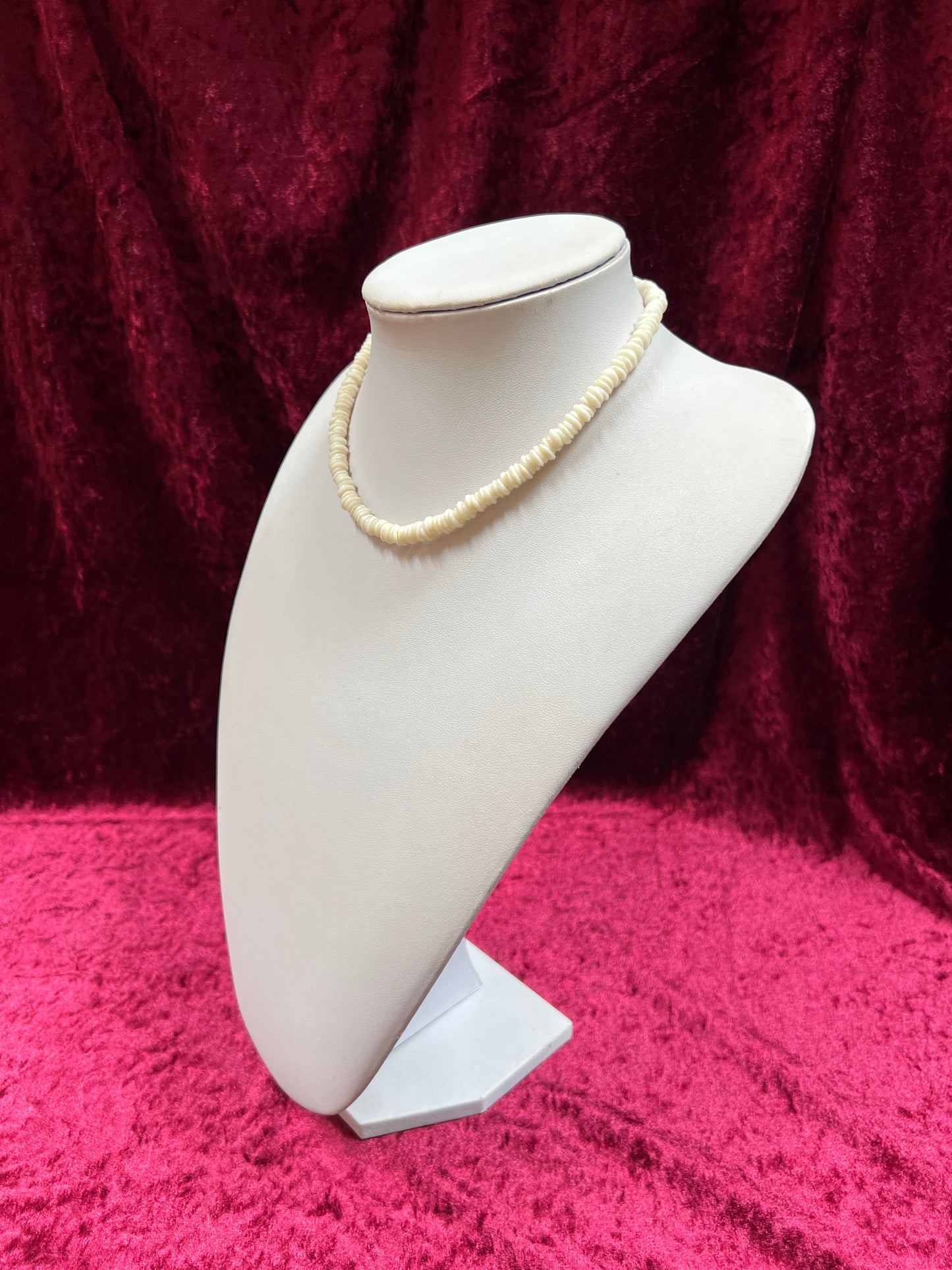 Vintage Jewelry - Choker Necklace - Simulated Puka Shell - 16”