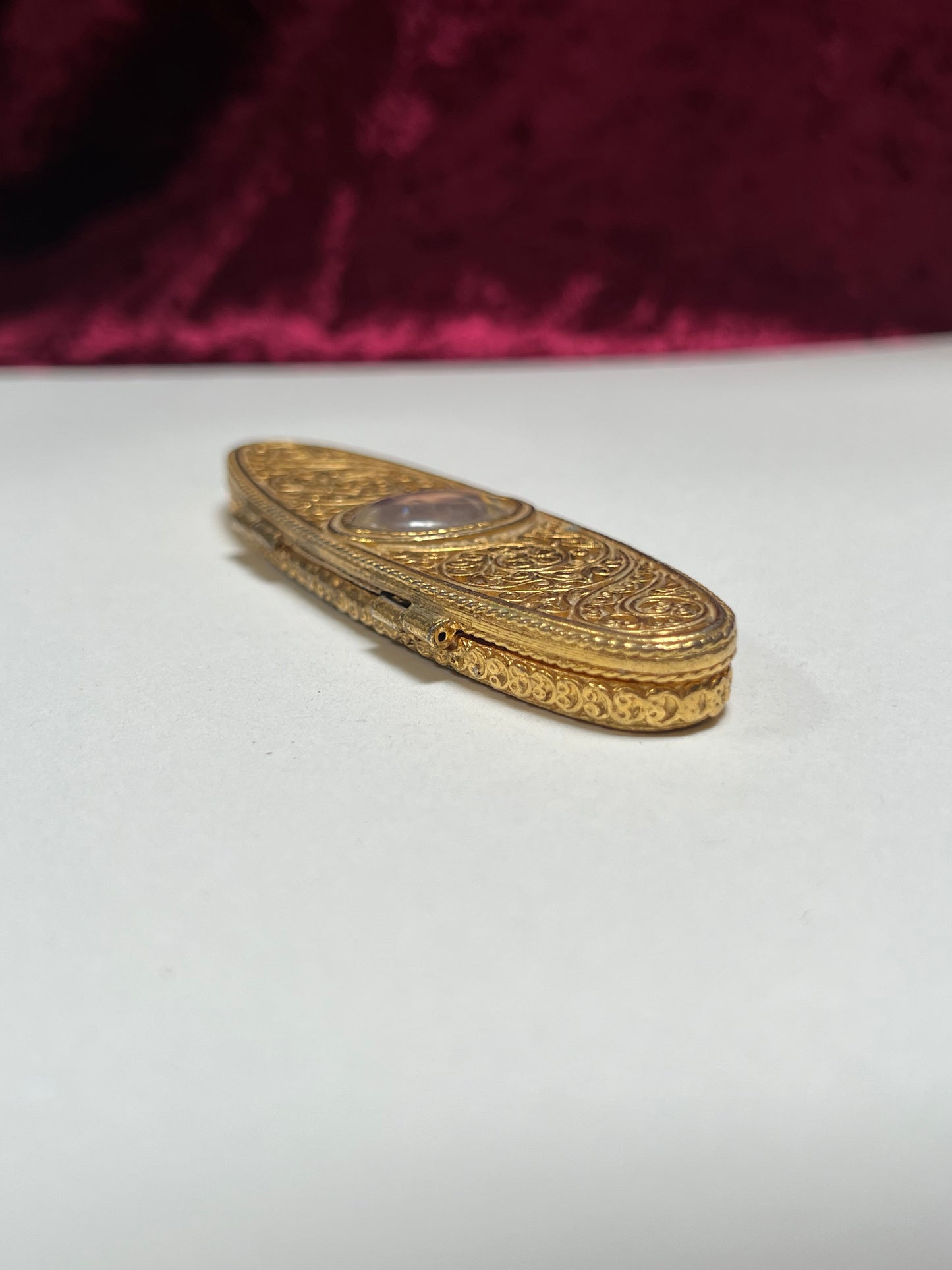 Vintage Trinket Box - Solid Parfum Compact - Portrait of a Lady - Gold Filigree Design - Estee Lauder
