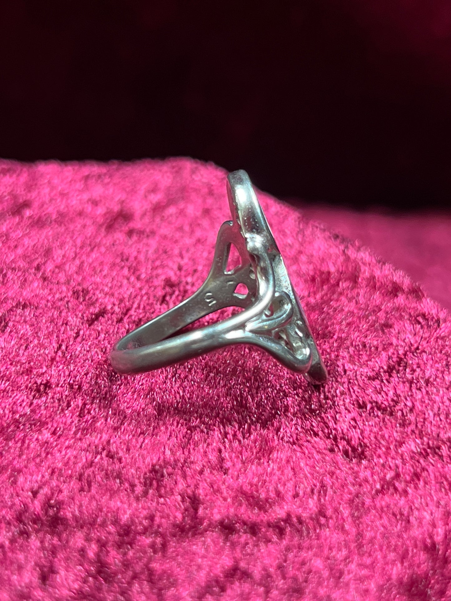 Vintage Jewelry - Ring - Sterling Silver - Turquoise and Coral Chip Inlay - 5