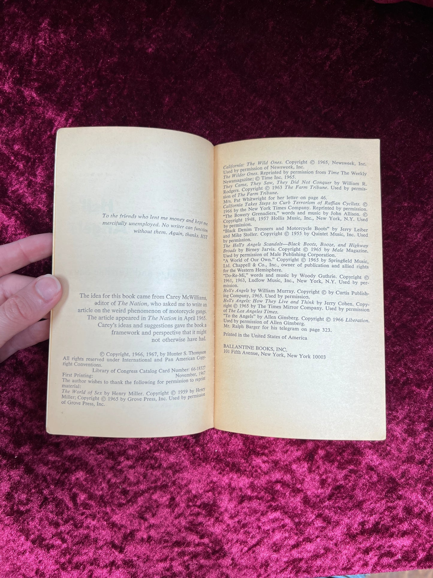 Vintage Paperback Book - Hell's Angels - Hunter S. Thompson - Ballantine Books 1967