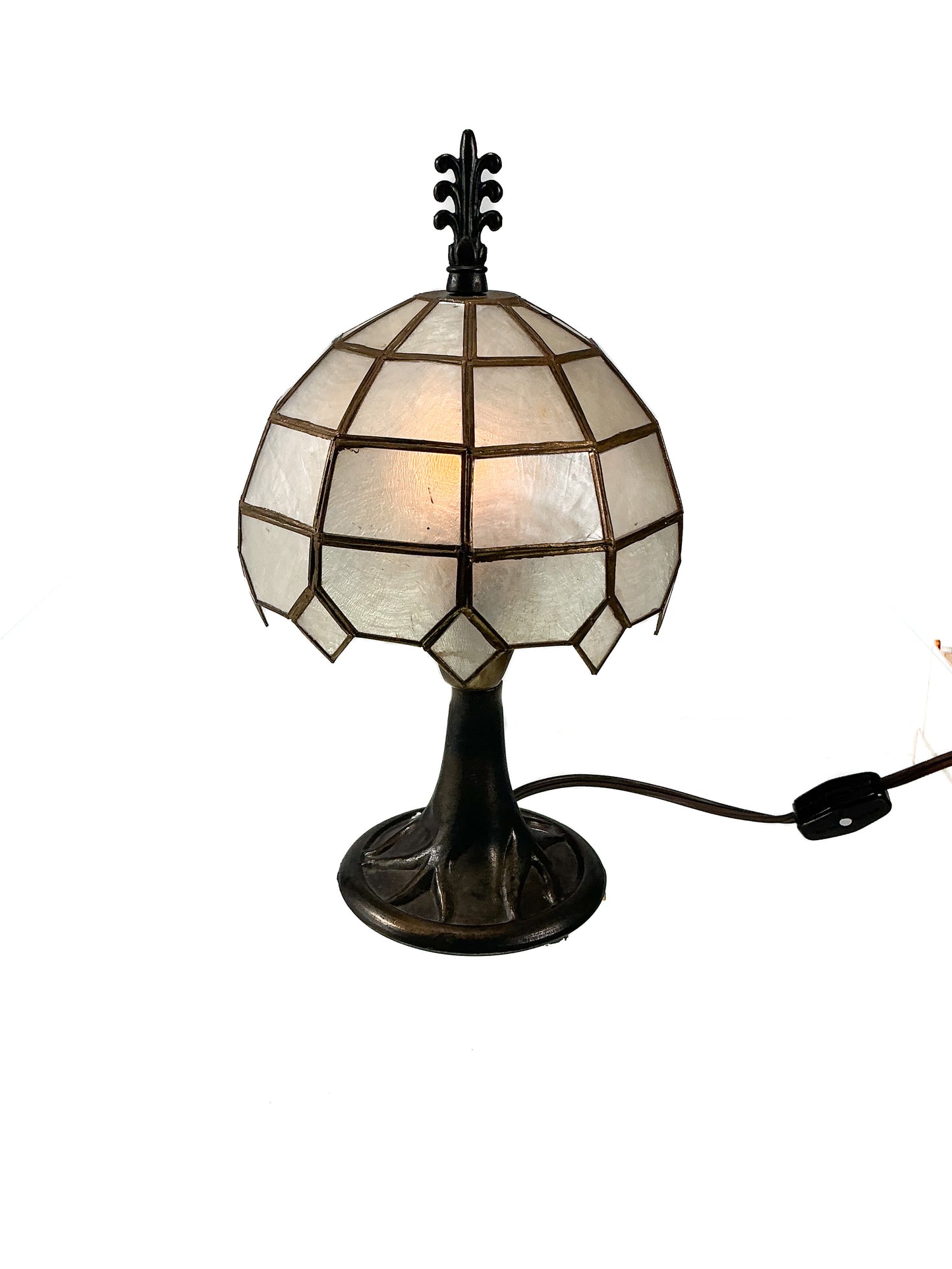 Vintage Lamp - Capiz Shell & Brass Table Top Light - Underwriter Laboratories