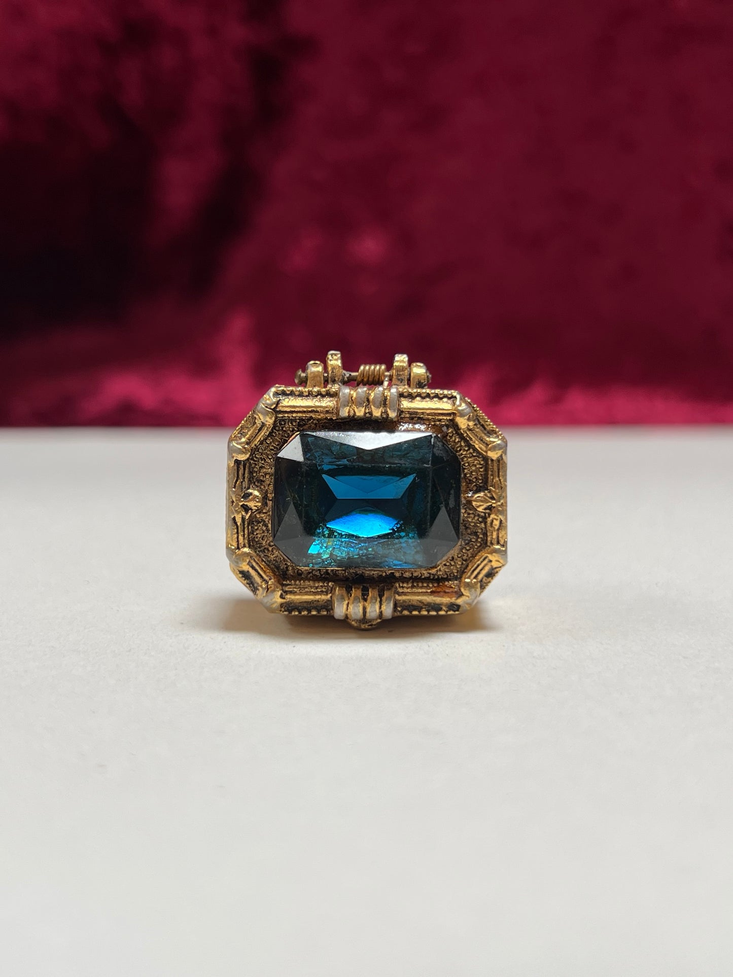 Vintage Trinket Box - Gilt Ormolu Pill / Snuff Box - Blue Jewel Lid - Fleur de Lis Design
