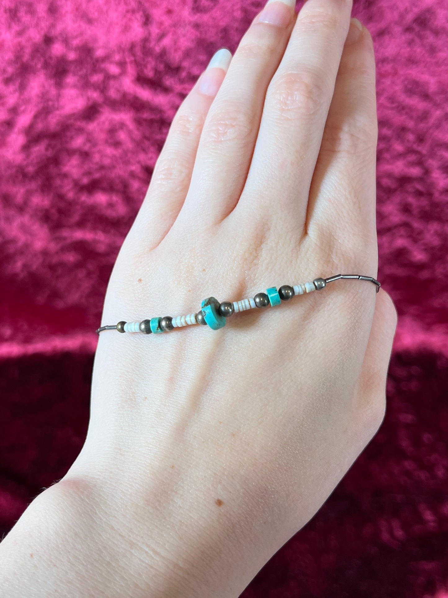 Vintage Jewelry - Beaded Bracelet - Silver Tone - Puka Shell and Turquoise - 7.5"