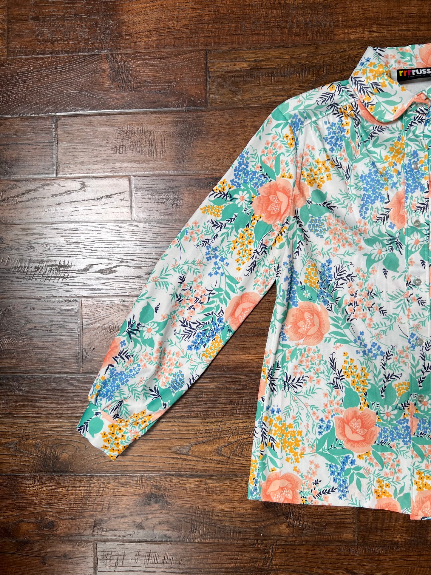 Vintage Clothing - Button Down Blouse - Illustrated Florals - Rrrruss - Medium