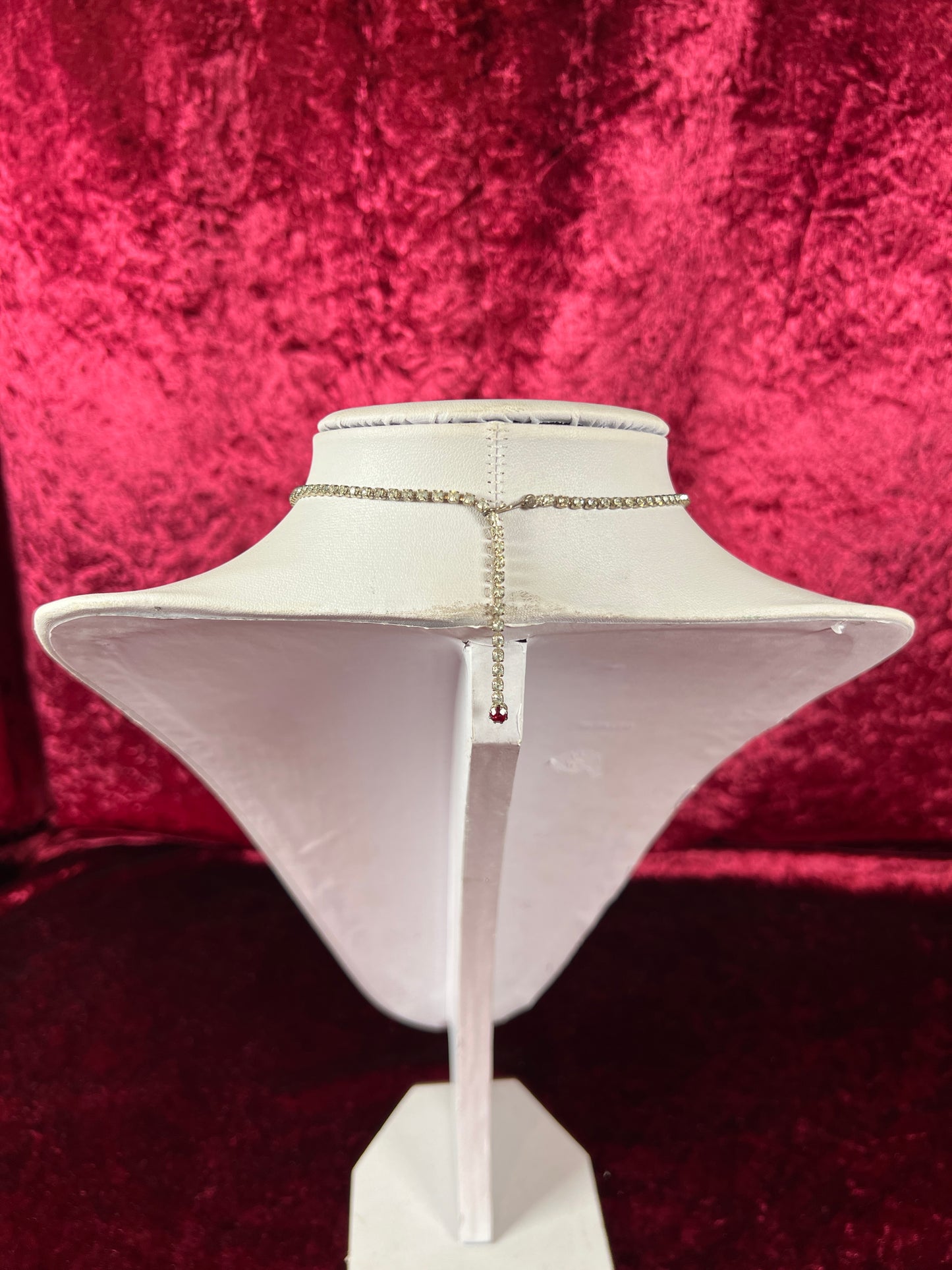 Vintage Jewelry - Collar Necklace - Silver Tone Metal - Red and Clear Rhinestones - 15.25”