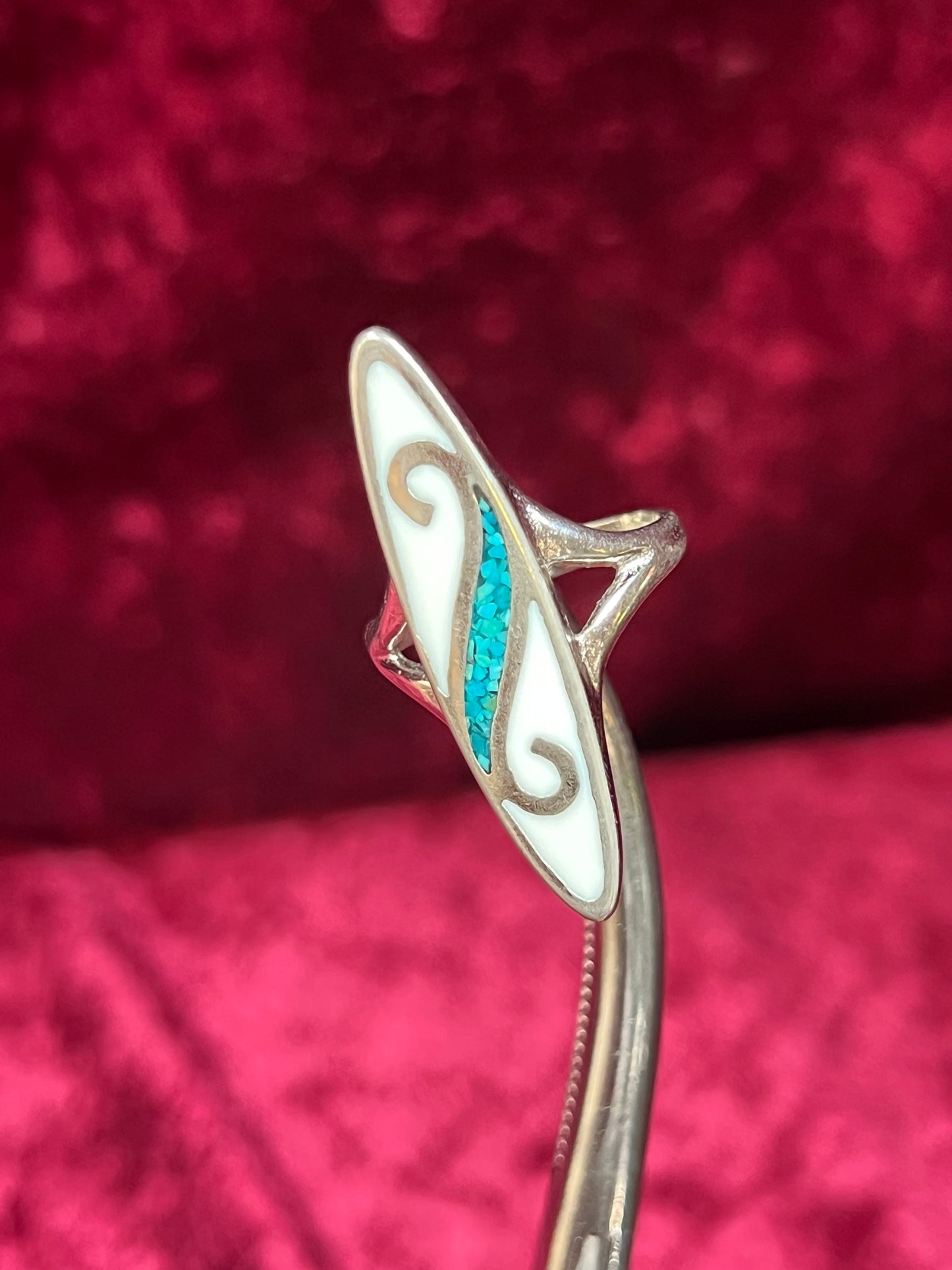 Vintage Jewelry - Marquise Ring - Sterling Silver - Turquoise Chip Inlay on White Stone - 8.5