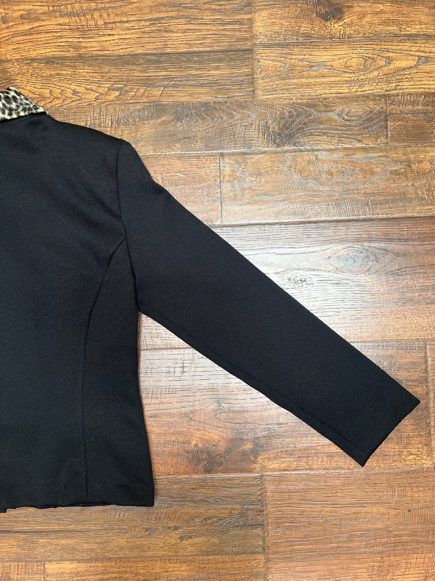 Vintage Clothing - Button Front Blazer - Faux Cheetah Fur Trim - Small - All That Jazz