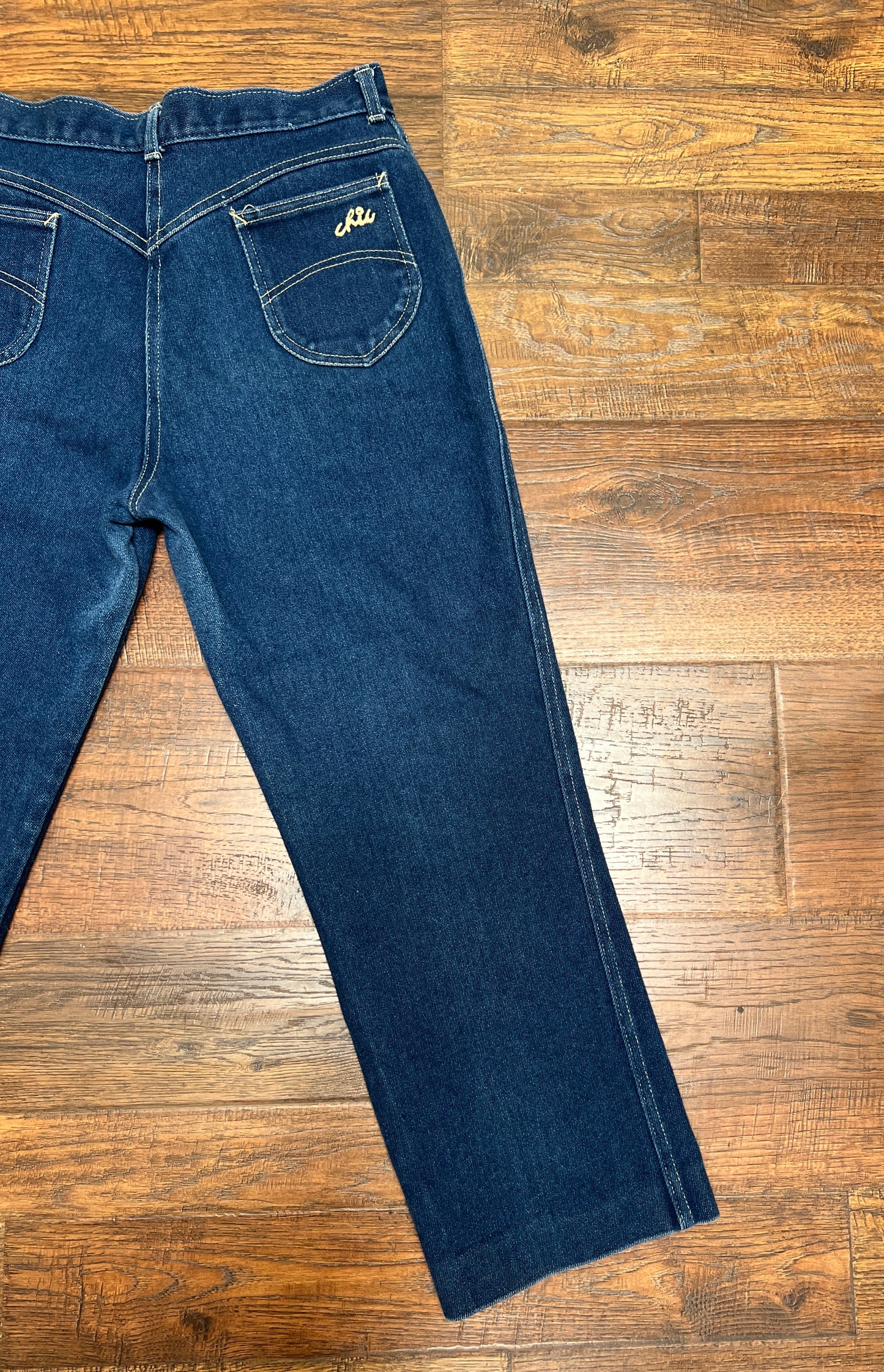Vintage Clothing - Straight Leg Jeans - Dark Blue - Large - Chic