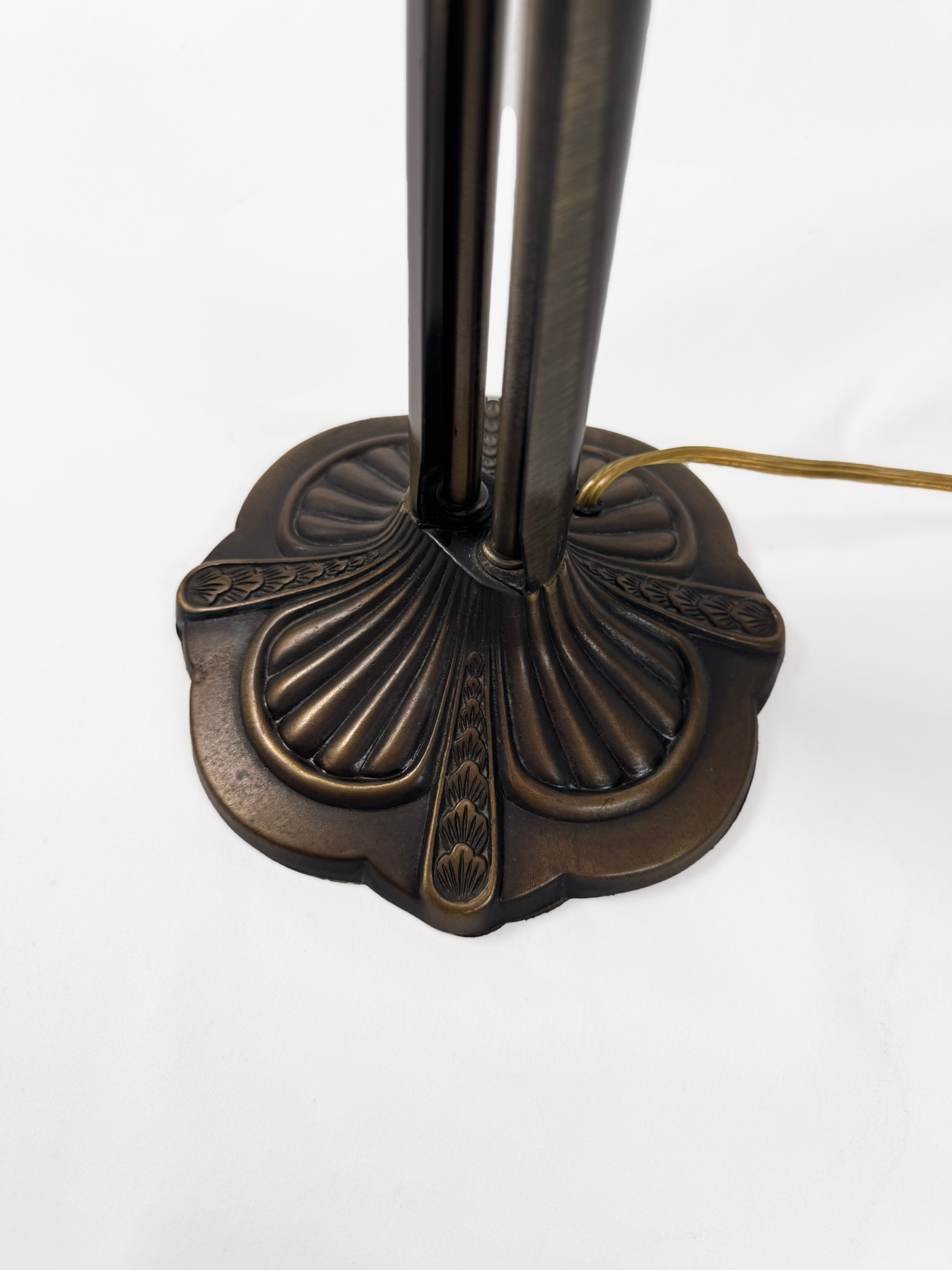 Vintage Lighting - Brass Gooseneck Lamp - Double Headed Lily Pad - Made In Taiwan