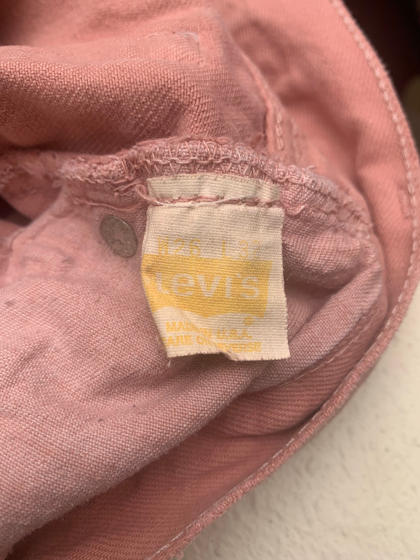 Vintage Levi Shorts - Pink