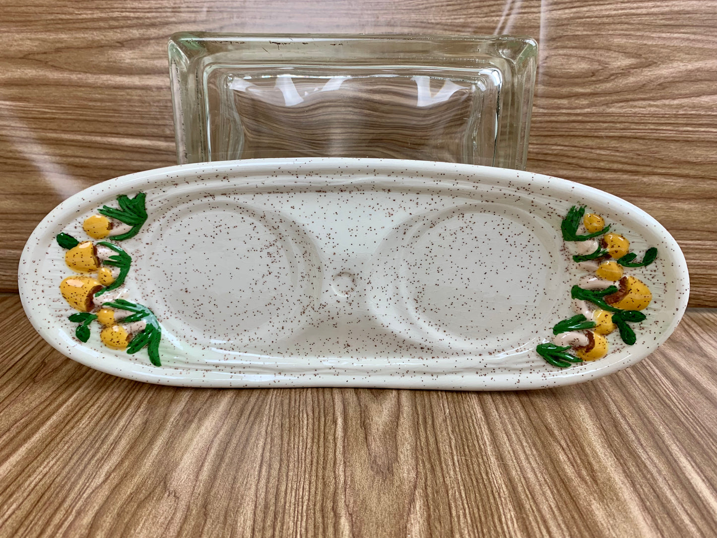 Arnel's Mushroom Shaker and Tray
