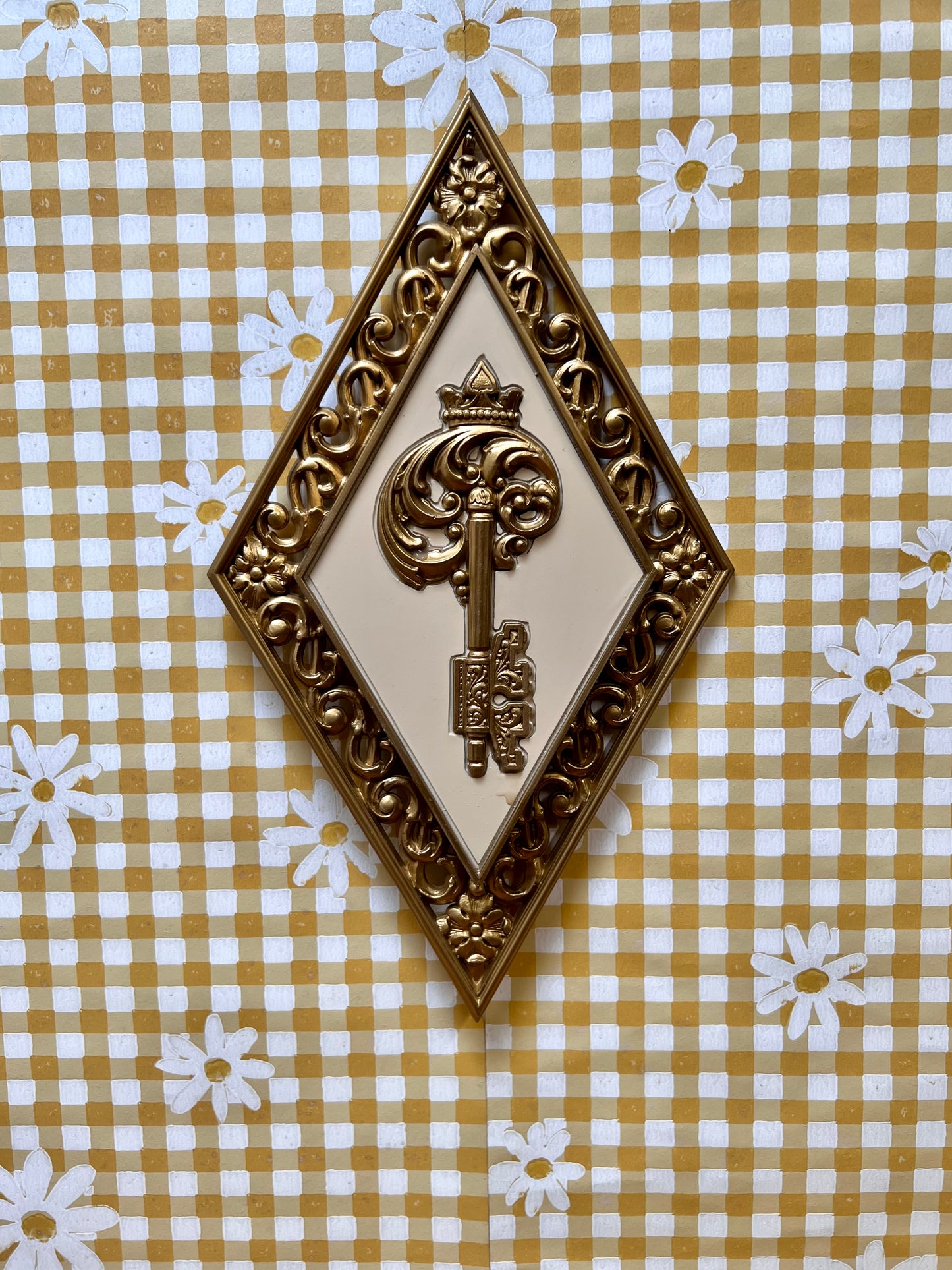 Vintage Dart Industries Hollywood Regency Wall Plaque
