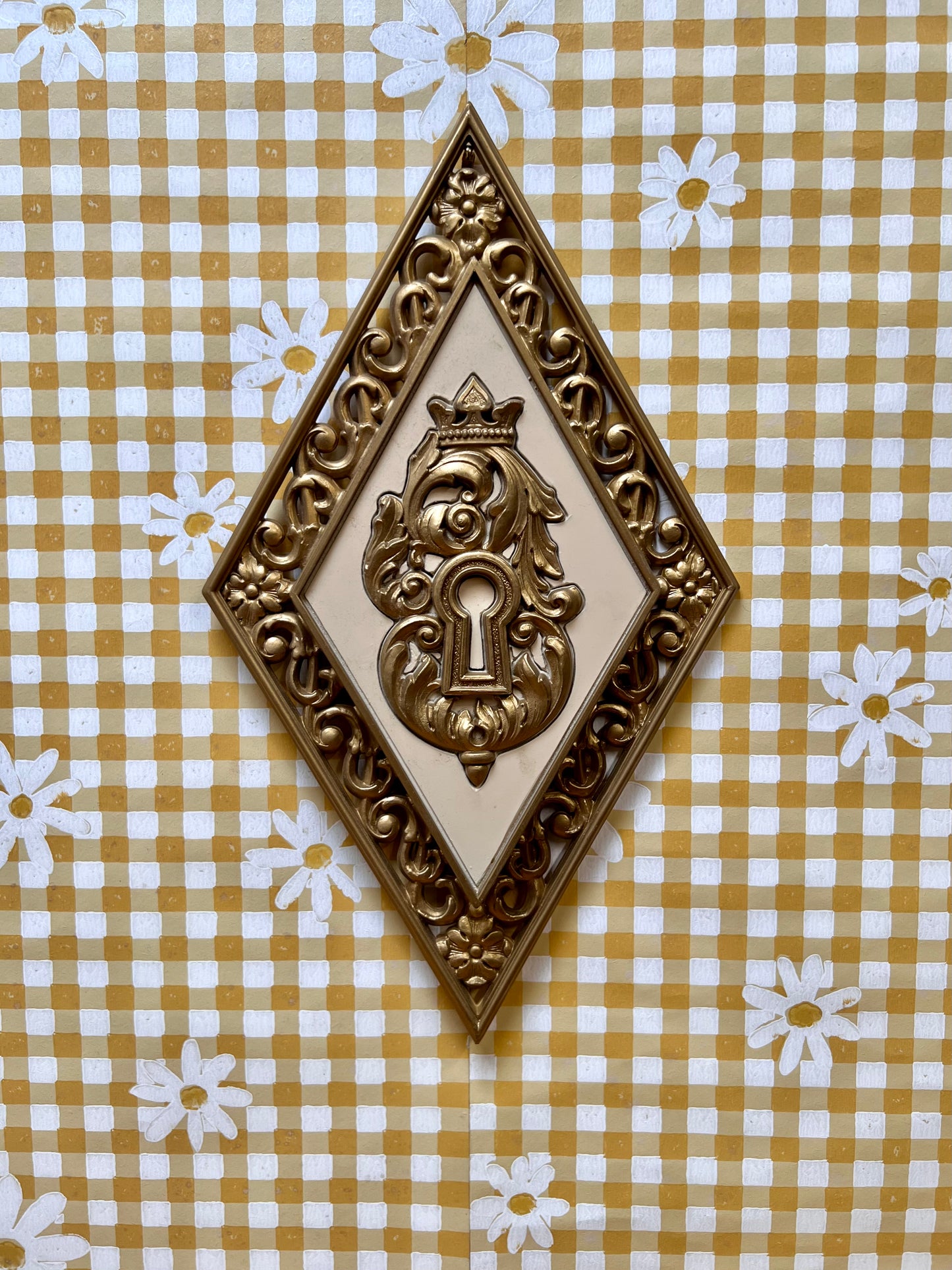 Vintage Dart Industries Hollywood Regency Wall Plaque