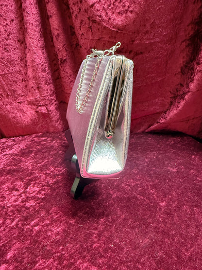 Vintage Accessories - Silver Metallic Clutch - Clasp Closure w/ Chain Strap - 1950s