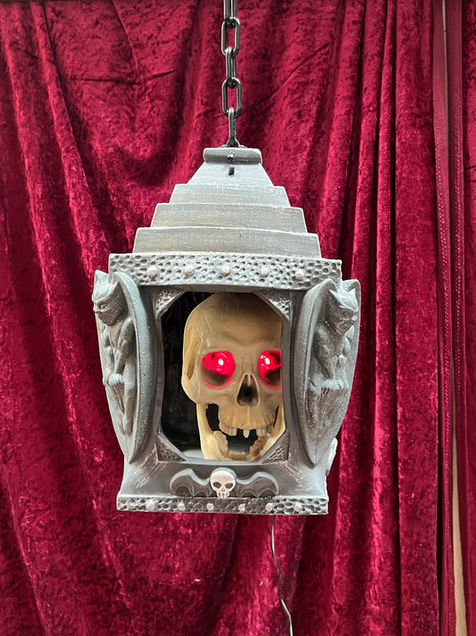 Vintage Halloween - Hanging Animatronic - Red-Eyed Talking Skull in Lantern