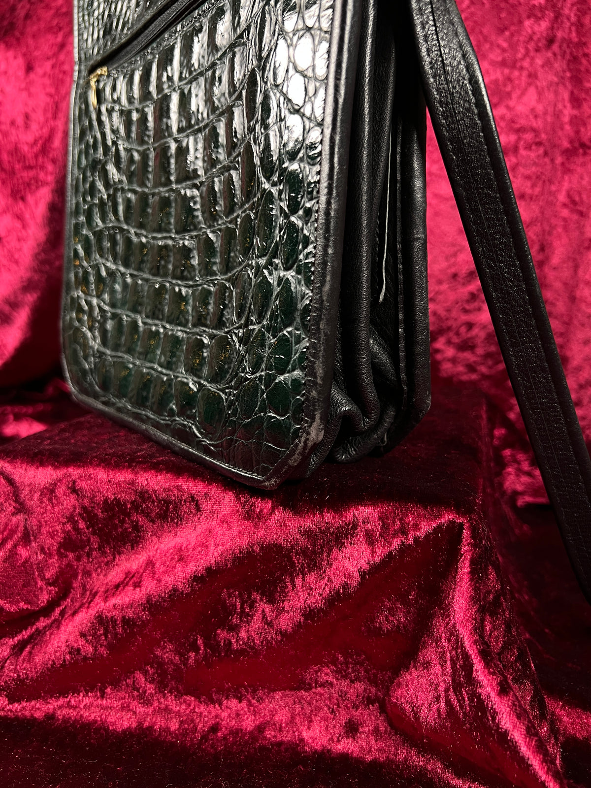 Vintage Emerald Green Leather Crossbody Bag - Croc Embossed Top Handle Purse