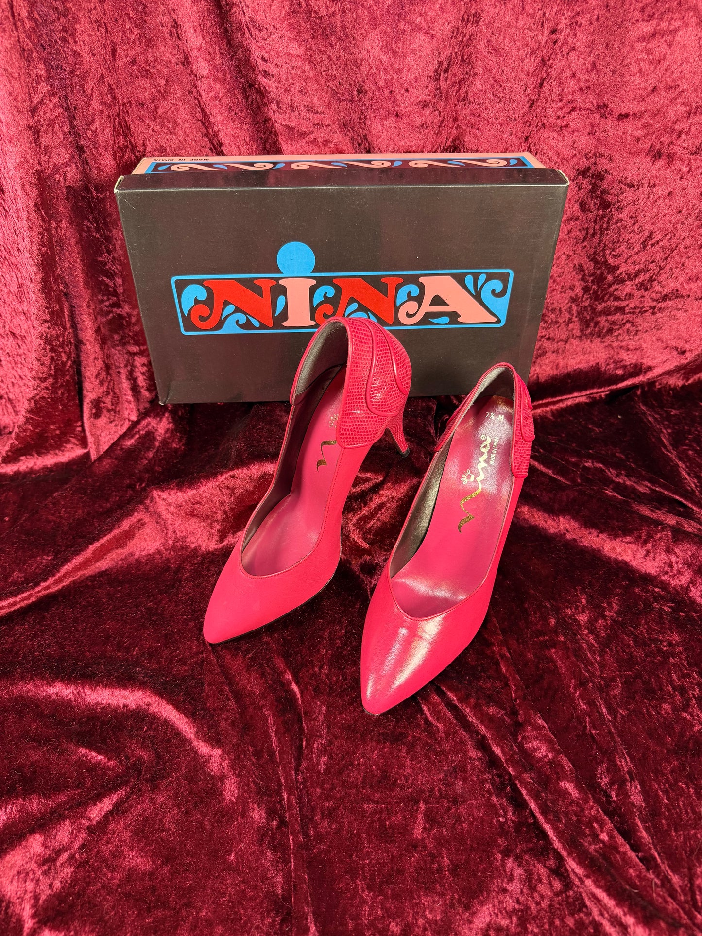 Vintage Shoes - Nina Brand - Hot Pink Leather Pumps - Genuine Leather Made in Spain - Size 7.5 - 1980s Style