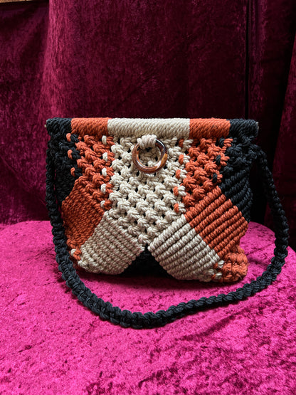 Vintage 1970s Frame Top Macramé Shoulder Bag – Geometric Earth Tones Pattern - Marbella