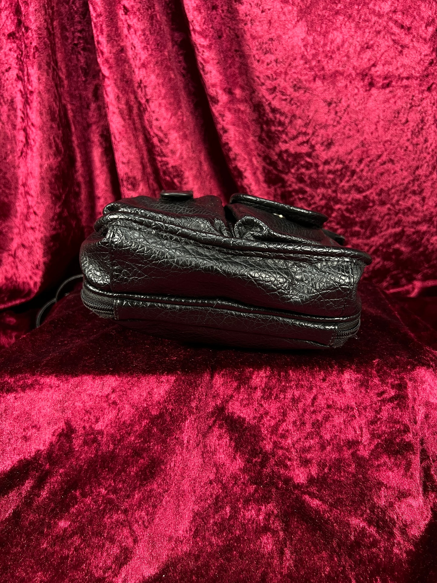 Vintage Faux Leather Crossbody Bag - Black Utility Pocket Shoulder Purse - Jaclyn Smith