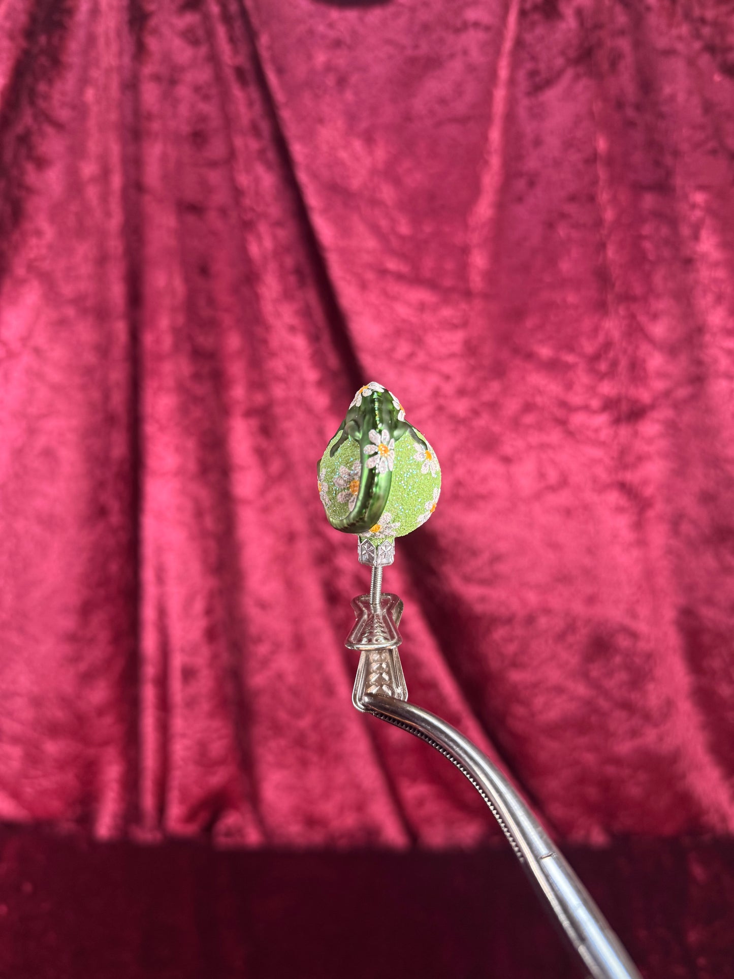 Vintage Christmas - Handblown Glass Clip On Ornament - Green Chameleon and Daisies - Patricia Breen - Poland