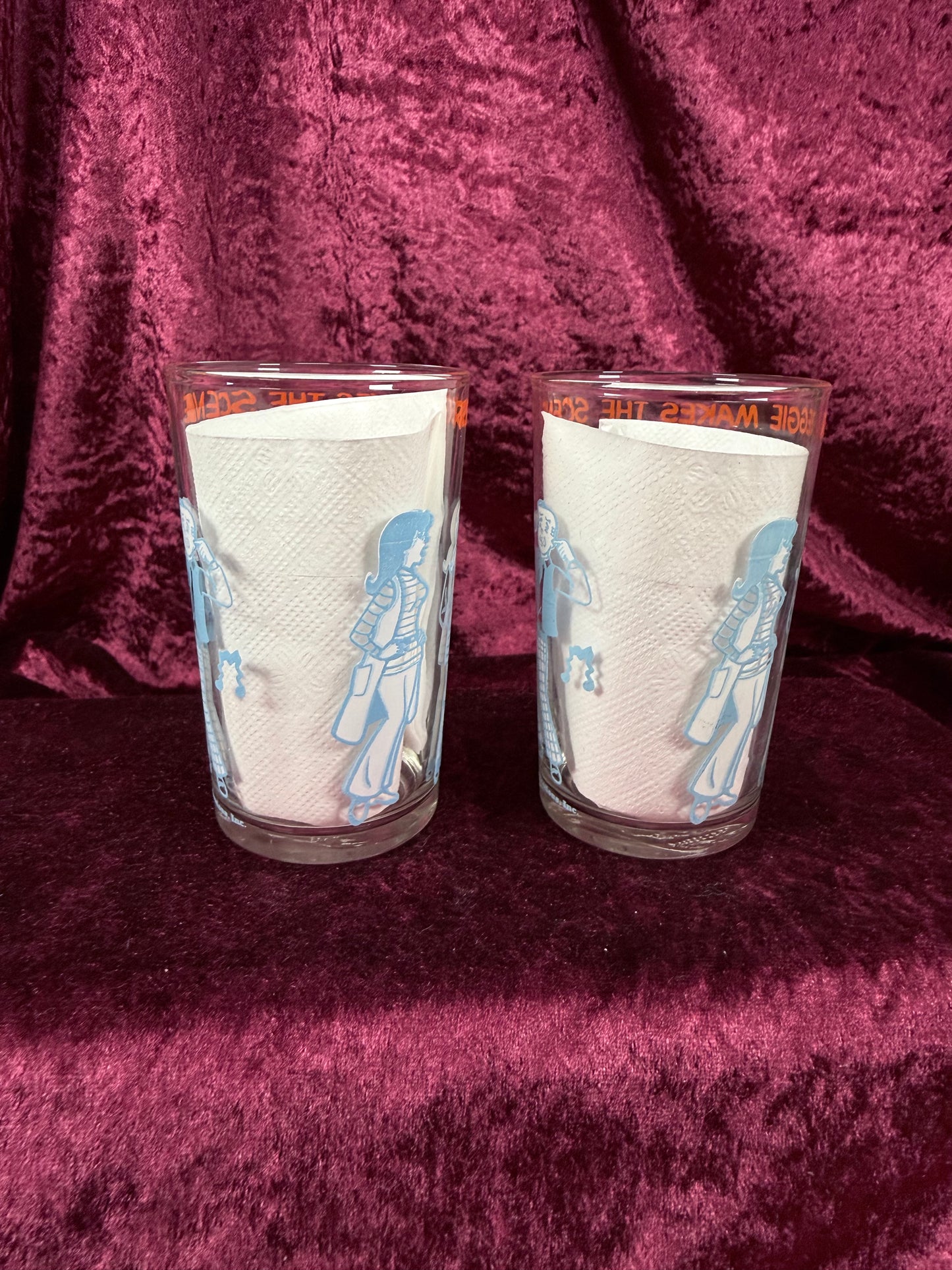 Vintage Archie Comics Glass Tumbler Set – Reggie & Veronica Makes the Scene Pair