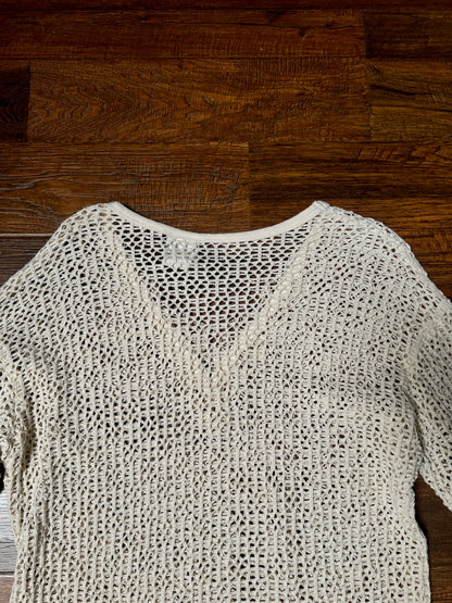 Vintage David Wayne Cotton Crochet Sweater – Ivory Open Knit Floral V-Neck – Medium