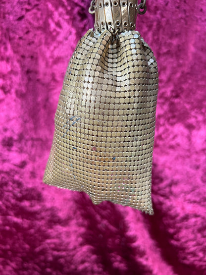 Vintage Metal Mesh Beggar's Purse –  Expandable Top - Whiting & Davis